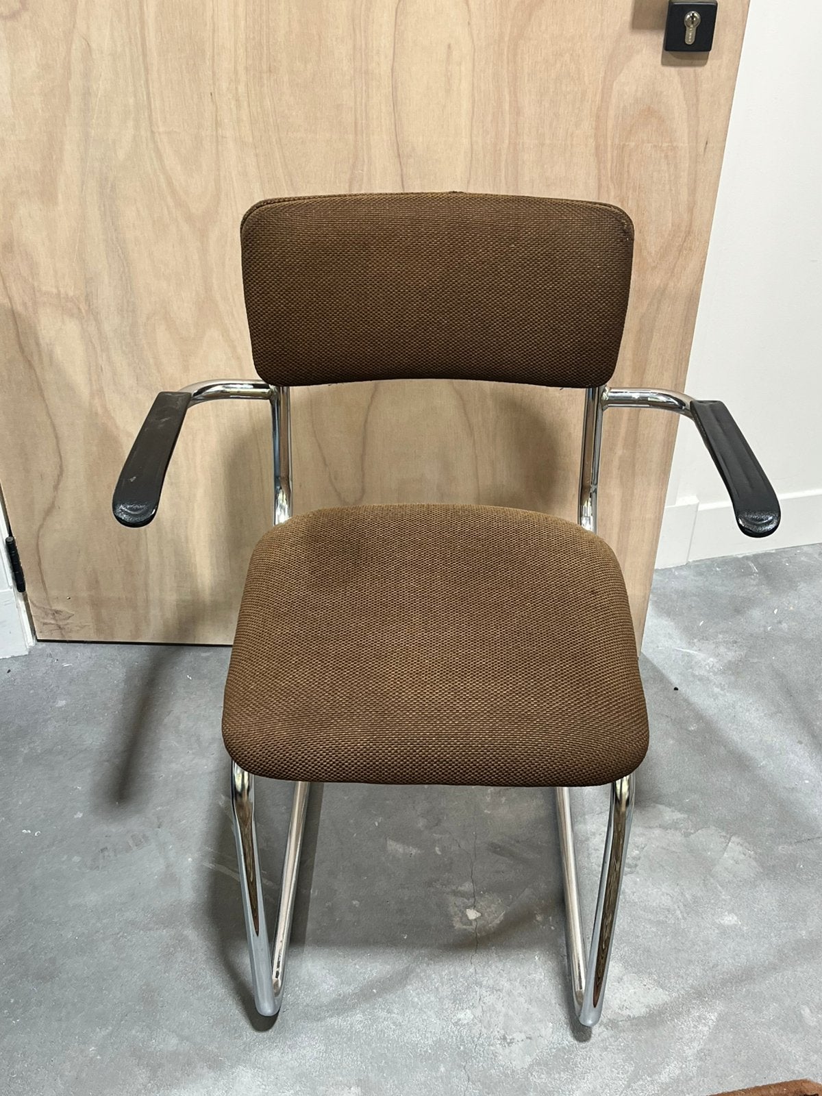 Gispen buisframe stoel, Ophalen, Gebruikt, Periode 1933- 1966, Bruin