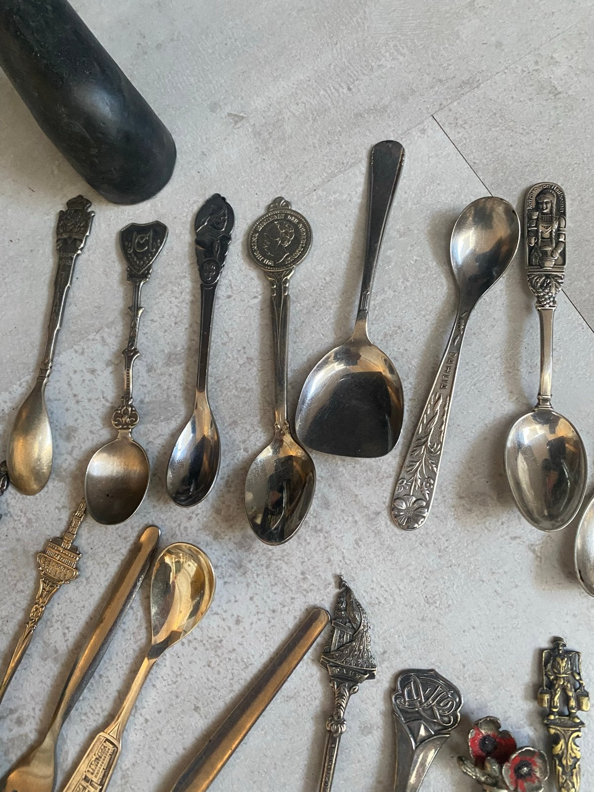 Grote collectie diverse verzamellepeltjes, Ophalen
