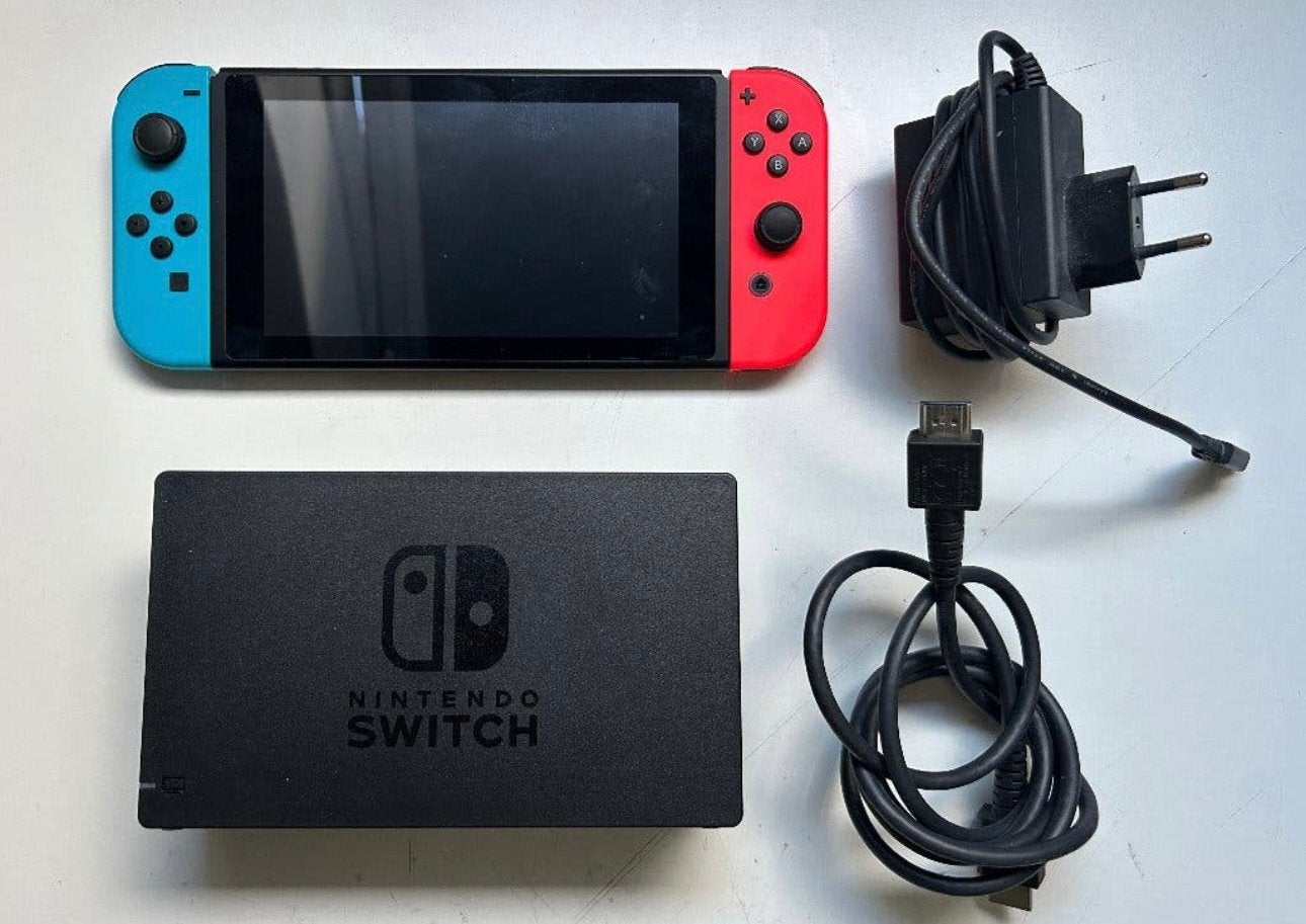 Nintendo switch als nieuw, Spelcomputers en Games, Ophalen of Verzenden, Zo goed als nieuw, Met 2 controllers, Switch Original