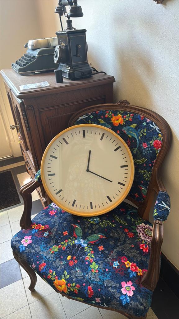 ️ Vintage design wandklok – Scandinavische look ️, Ophalen of Verzenden, Wandklok