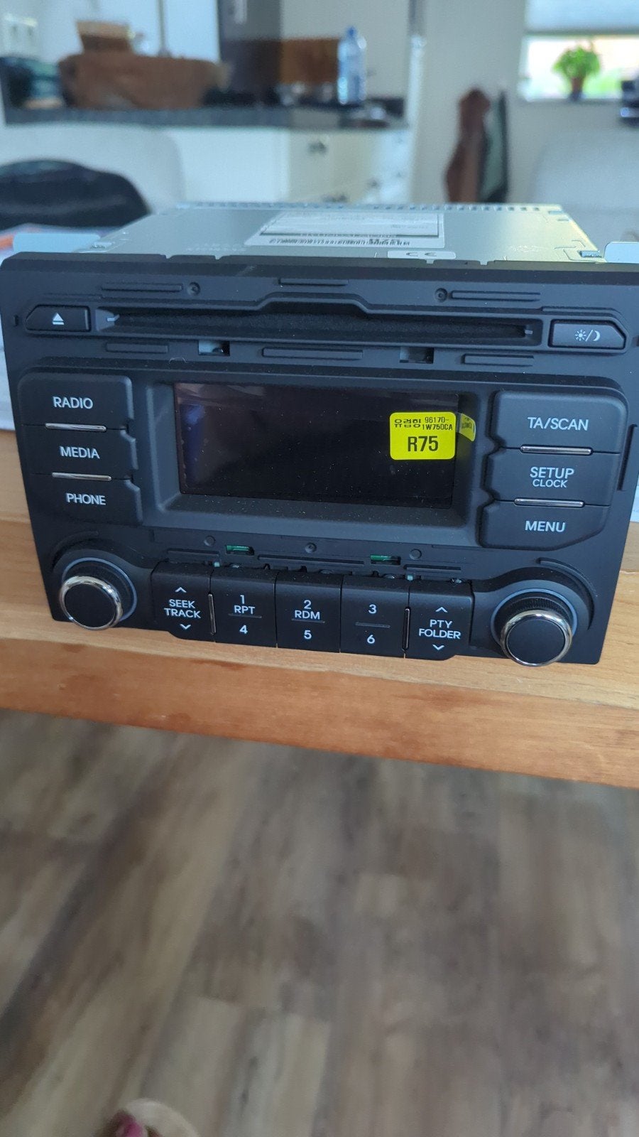 Orginele Kia Rio auto Radio/MP3/Bluetooth nieuw., Auto diversen, Autoradio's, Ophalen of Verzenden, Nieuw