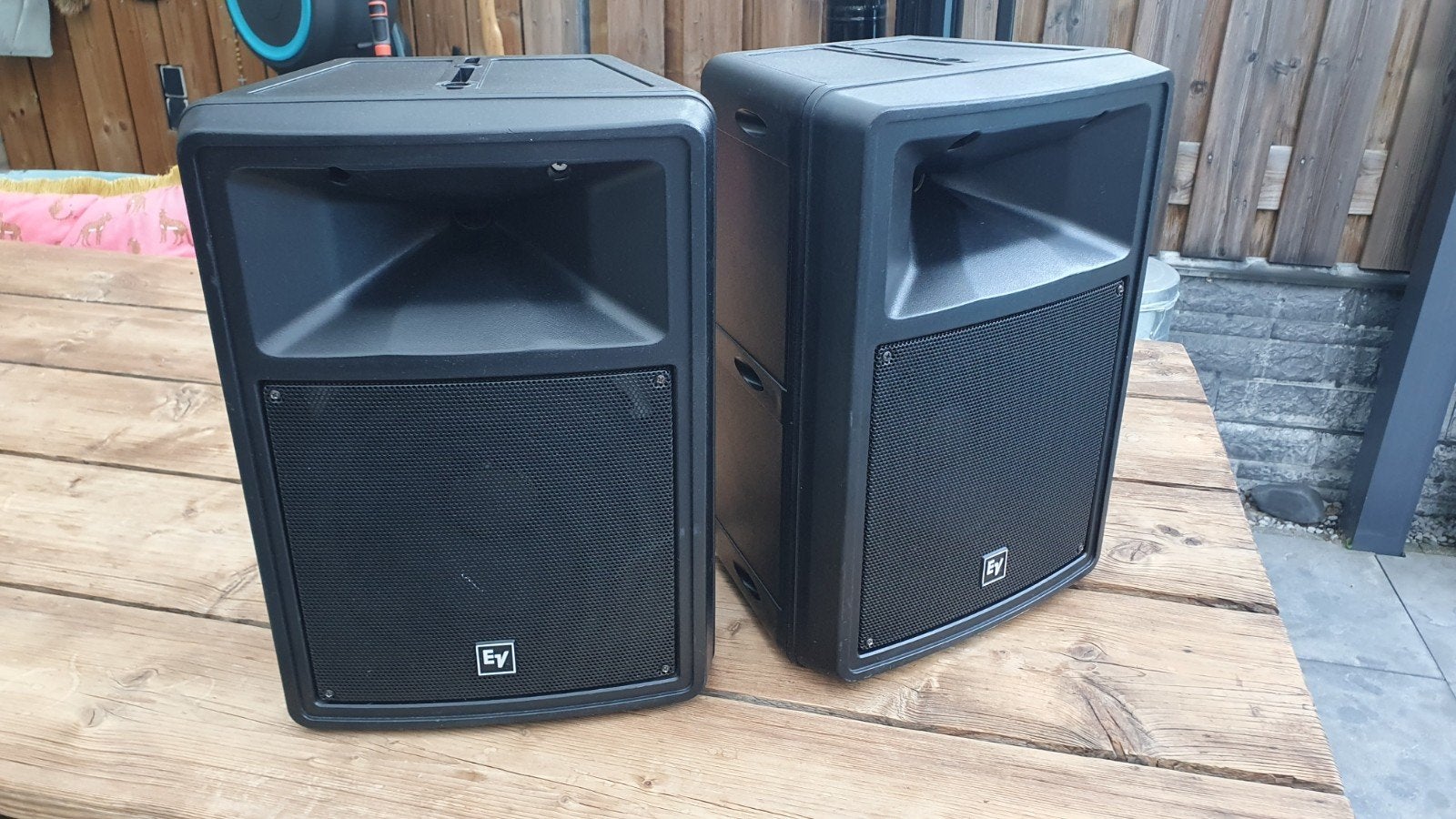 2 x Electro Voice EV SX80 monitors, Muziek en Instrumenten, Versterkers | Keyboard, Monitor en PA, Zo goed als nieuw, Minder dan 500 watt