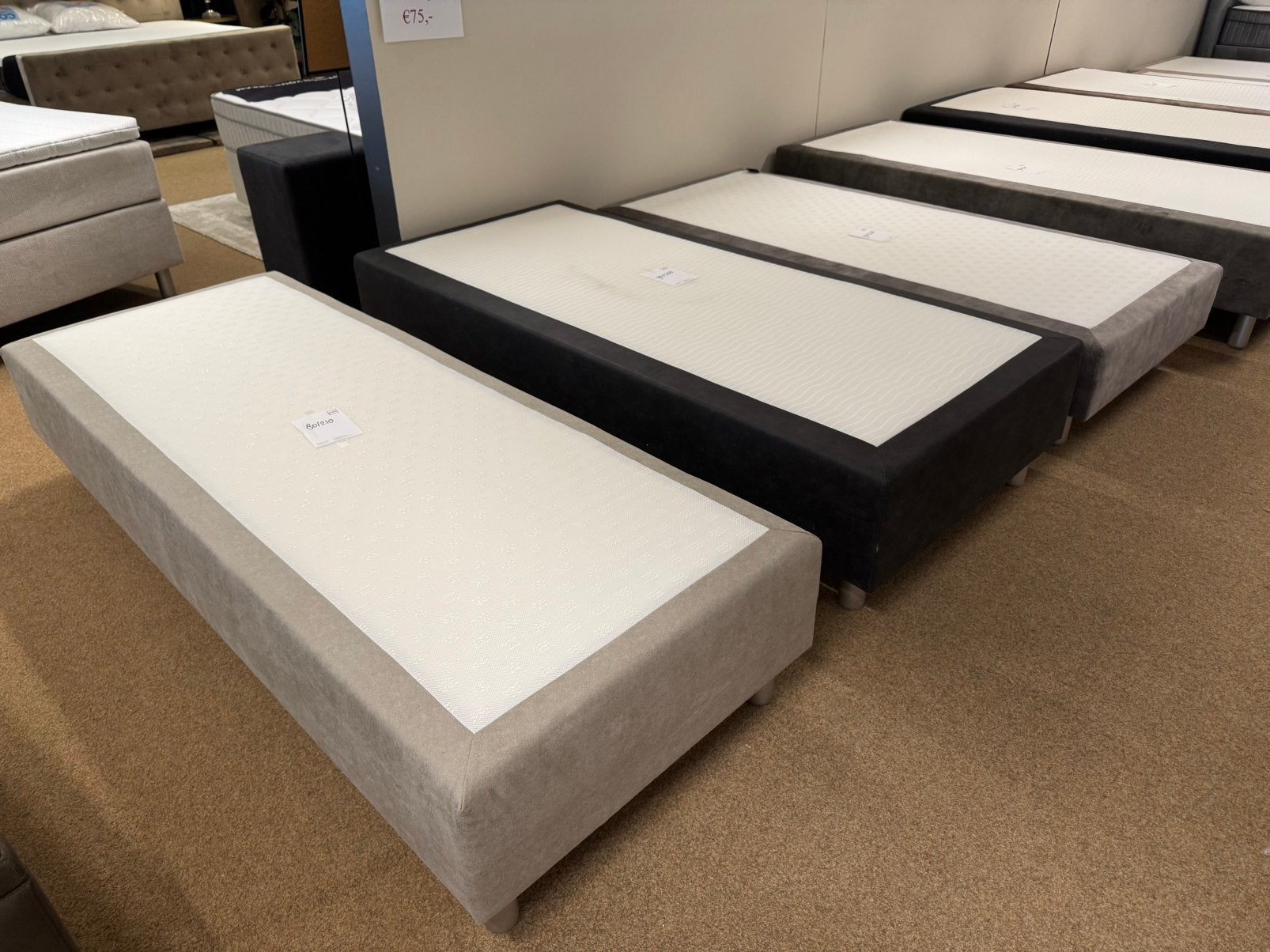 1-Persoons Boxspring onderstel €49- Direct/Leverbaar, Ophalen, #Boxspring#1-Persoons#Onderstel#Direct#Slapen, 90 cm, Eenpersoons