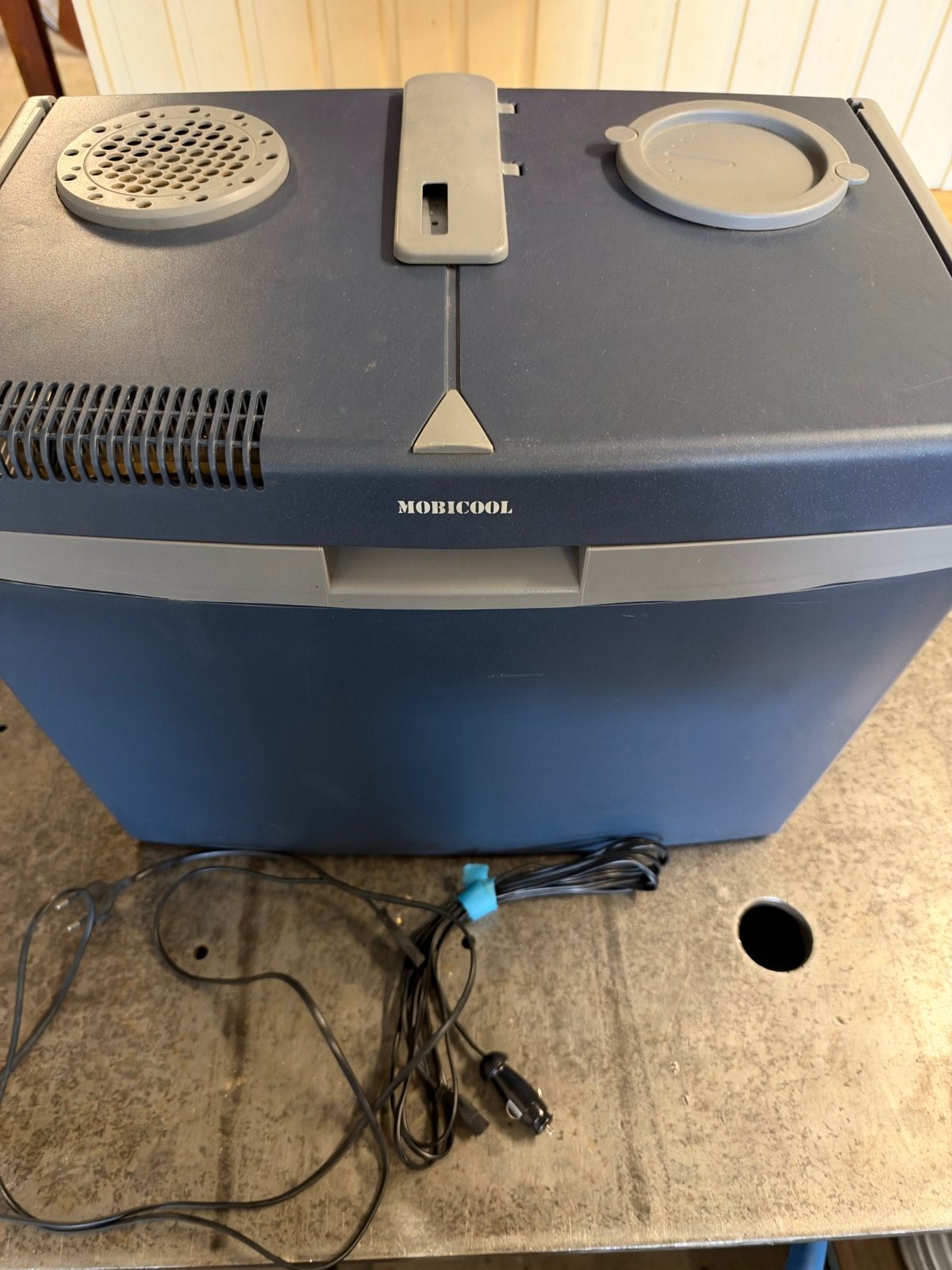 Grote Mobicool Koelbox 12V/220V - Ideaal voor onderweg!, Ophalen of Verzenden, Gebruikt, Koelbox, Elektrisch