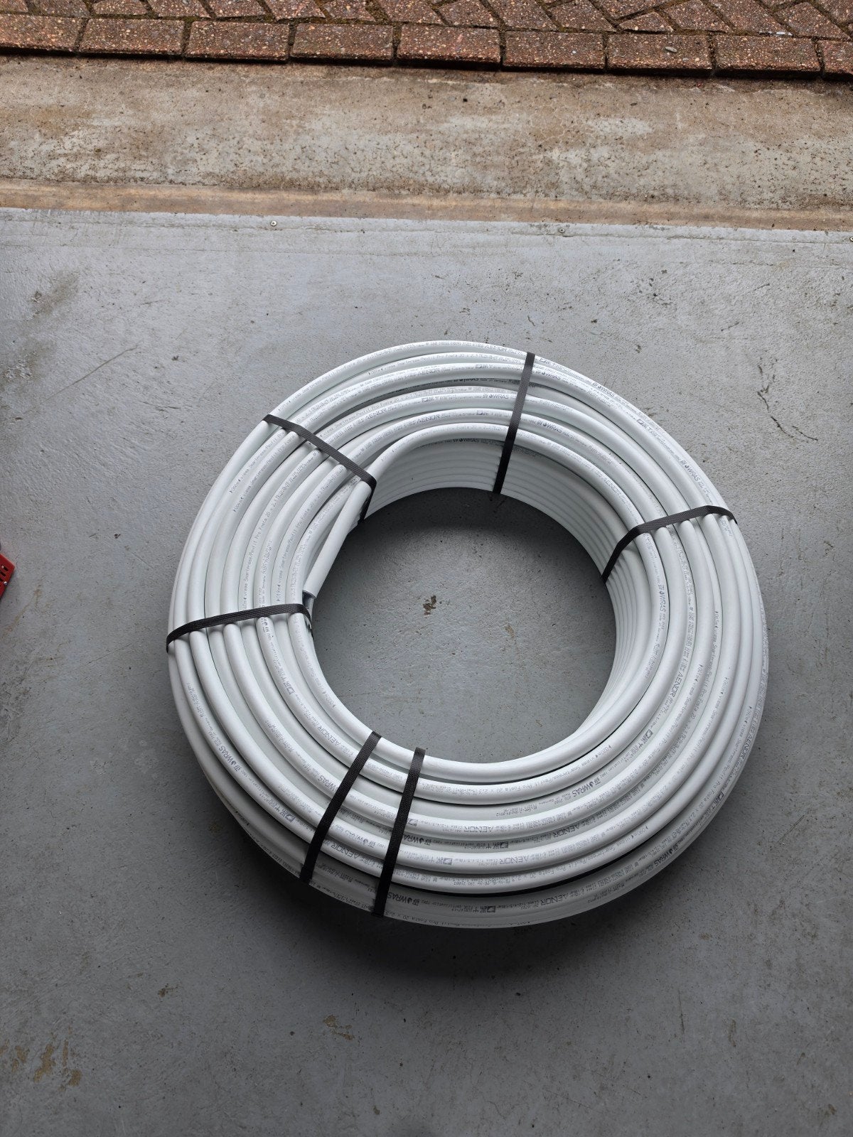 Viega en Henco Meerlagen buis Rollen (14, 16, 20 mm), Ophalen, Nieuw, Kabel of Snoer