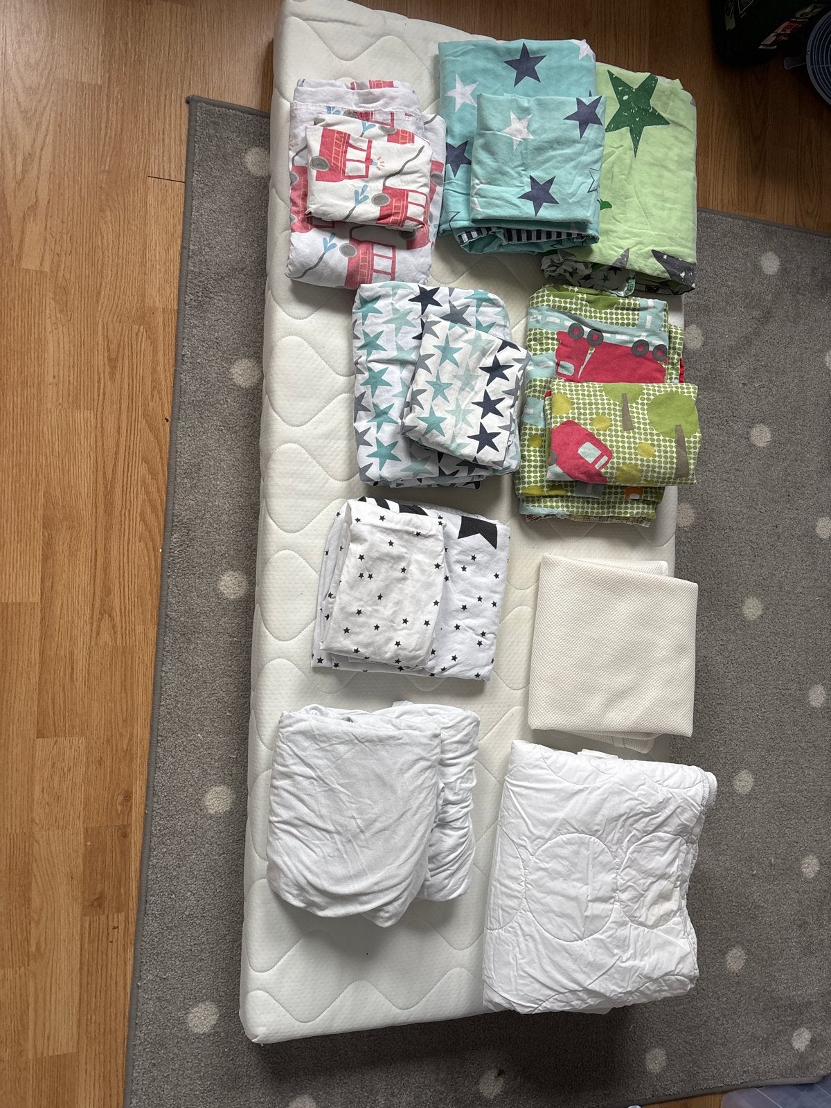 Matras, dekbedden en beddengoed voor peuterbed, Ophalen, Gebruikt, ABZ, Set van meerdere stuks