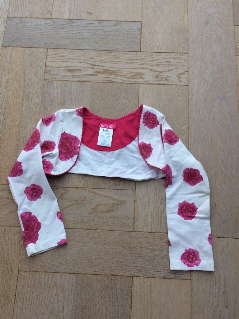 Schattige bolero met rozen van Lofff maat 104, Gebruikt, Meisje, Trui of Vest, Ophalen of Verzenden