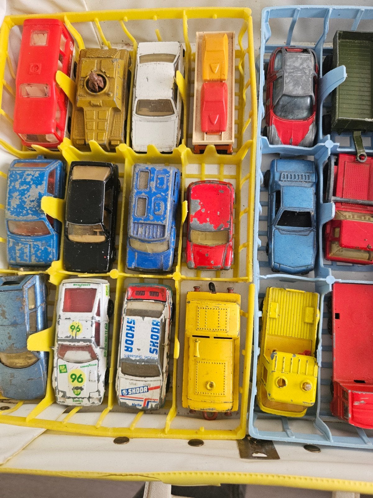 Matchbox koffer met 48 modellen oa matchbox. majorette.corgi, Ophalen of Verzenden, Gebruikt, Auto