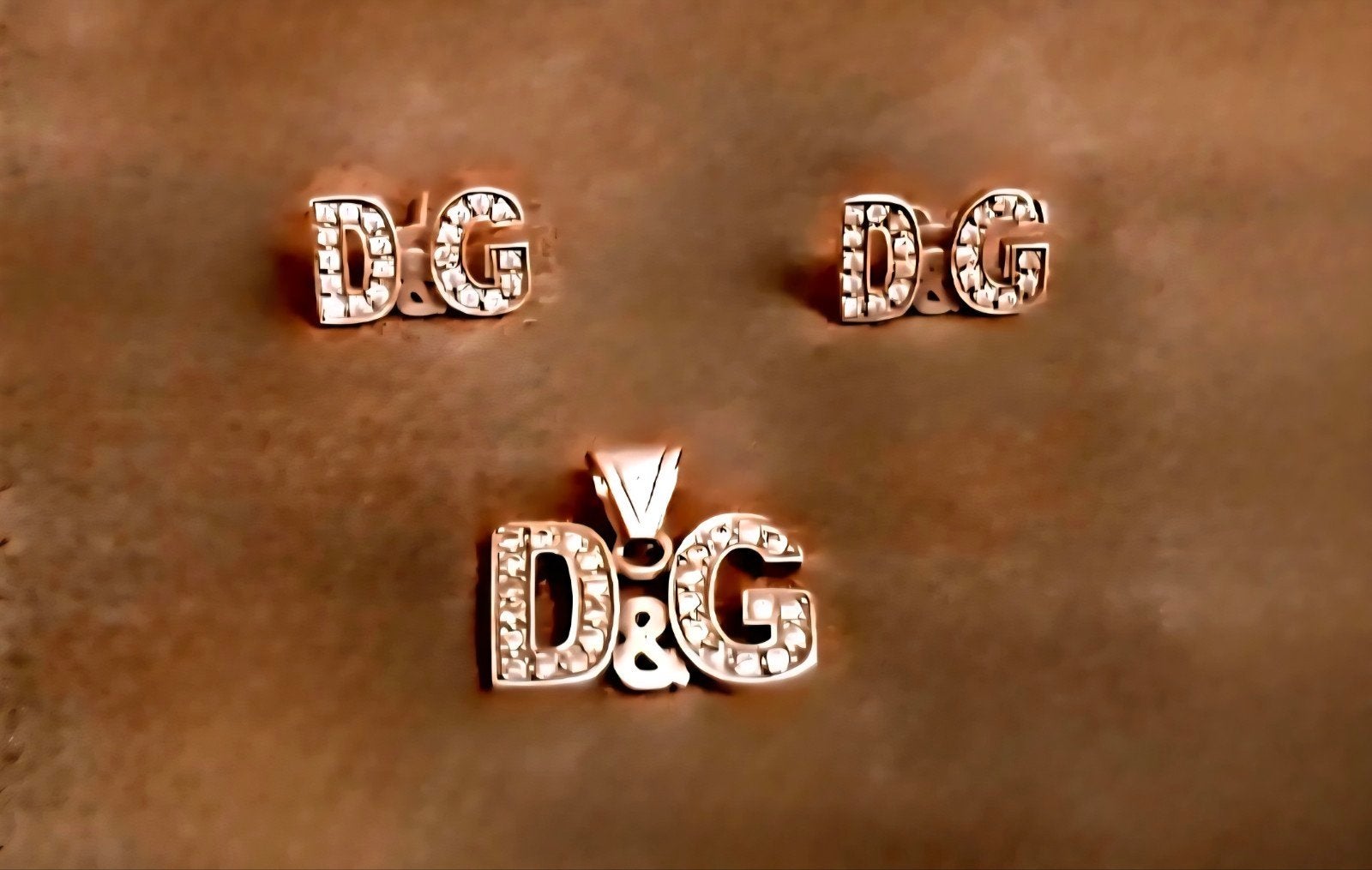 ZGAN Zilver D&G ketting hanger+oorbellen Swarovski steentjes, Ophalen of Verzenden, Zo goed als nieuw, Knopjes of Stekers, Zilver