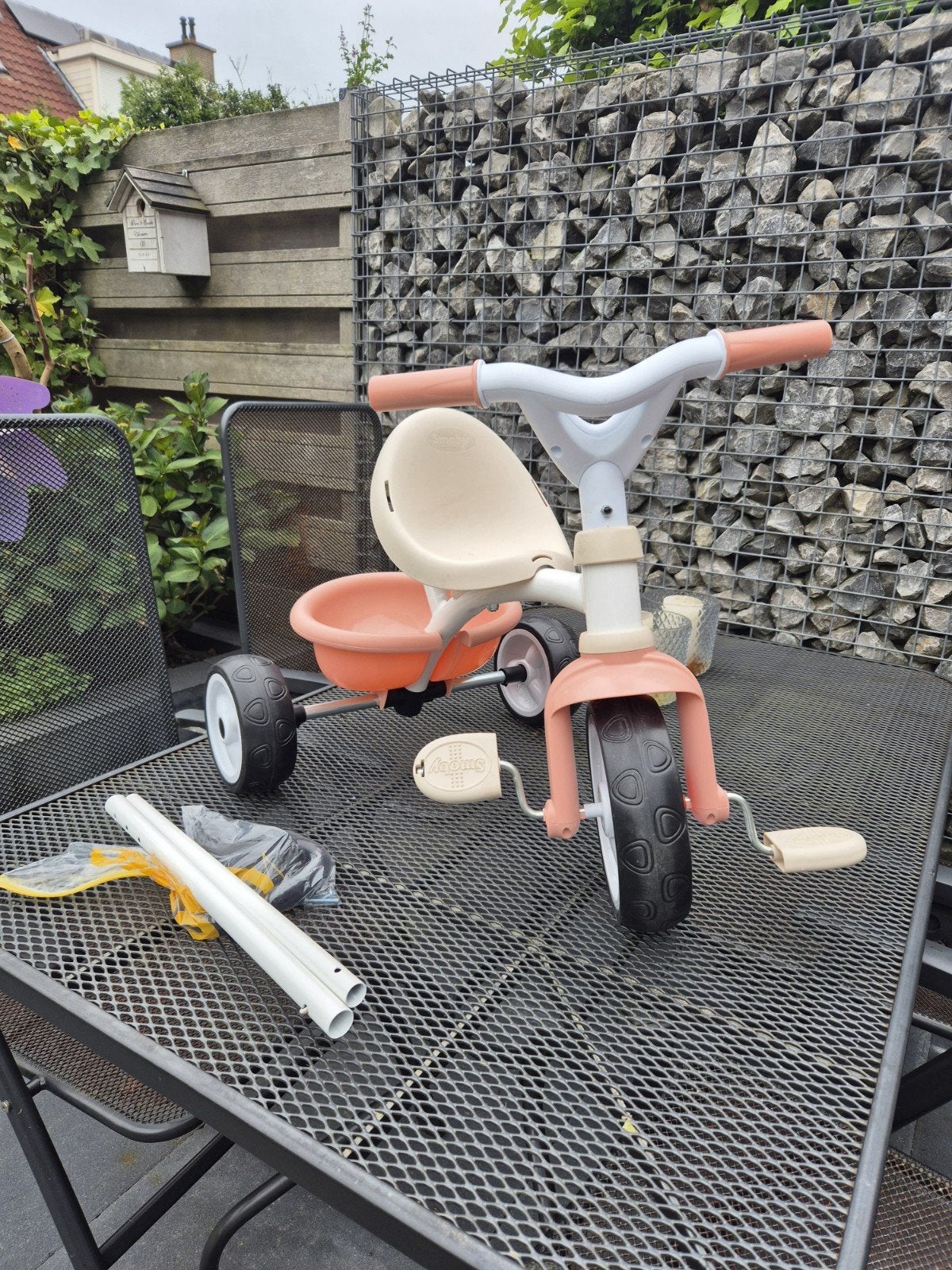 Smoby driewieler roze/beige met duwstang, Kinderen en Baby's, Speelgoed | Buiten | Voertuigen en Loopfietsen, Ophalen, Gebruikt