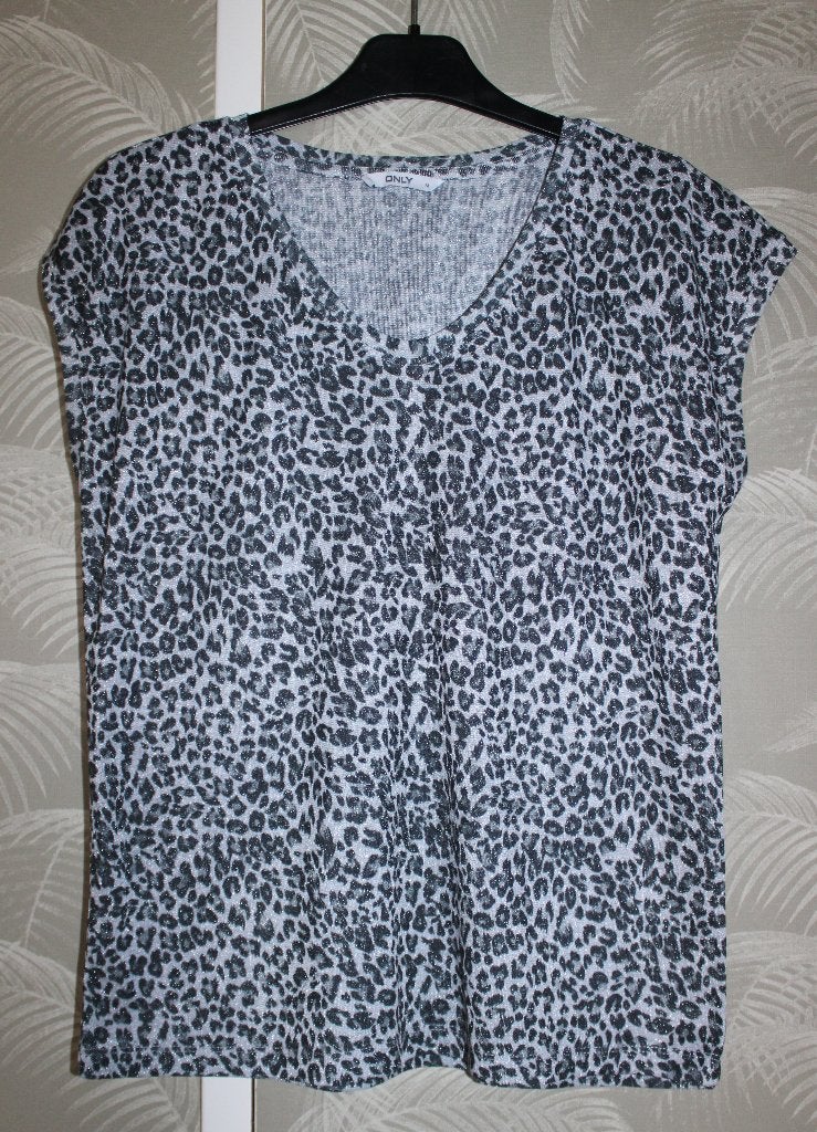 Shirt van Only maat M, Maat 38/40 (M), Only, Ophalen of Verzenden, Zo goed als nieuw
