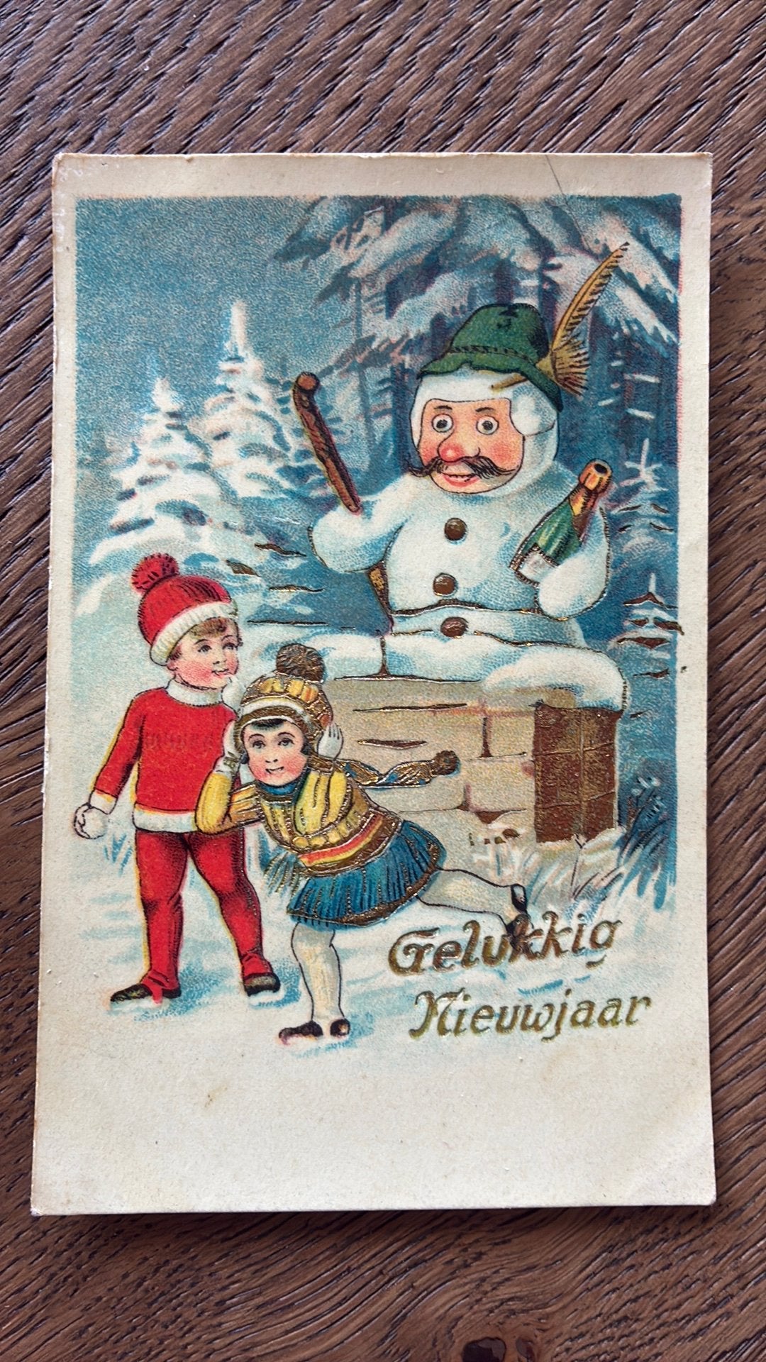 Aangeklede Sneeuwman met fles champagne.Kinderen., Ophalen of Verzenden, 1920 tot 1940, Gelopen, Feest(dag)
