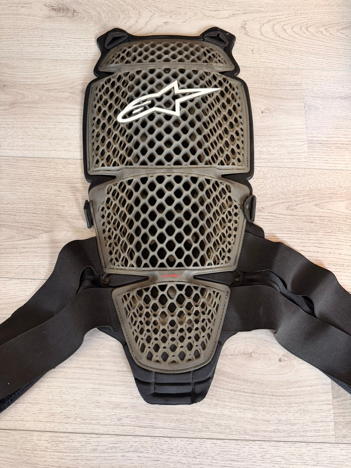 Alpinestars Nucleon KR-Cell rugbeschermer maat L, Ophalen of Verzenden, Tweedehands