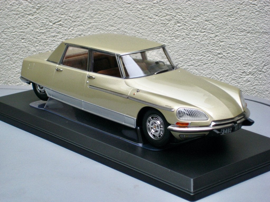 Citroen DS 21 Limousine Chapron Lorraine 1969 Norev 1:18, Hobby en Vrije tijd, Modelauto's | 1:18, Ophalen of Verzenden, Nieuw