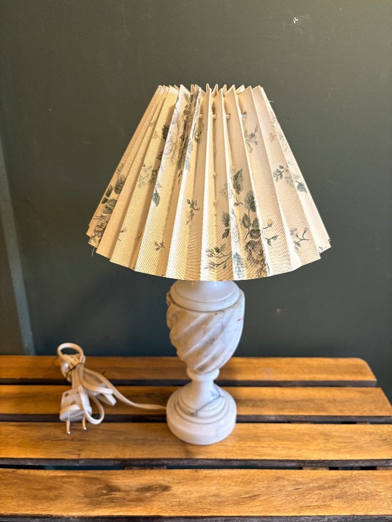 Prachtig wit albast of natuursteen Lampje., Ophalen of Verzenden