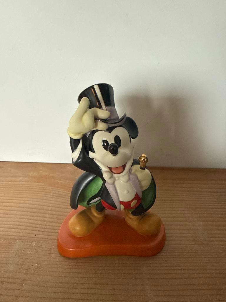 WDCC Magician Mickey Mouse beeldje - On with the show, Verzamelen, Disney, Zo goed als nieuw, Beeldje of Figuurtje, Mickey Mouse