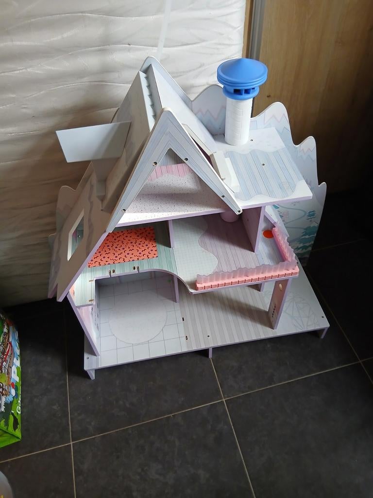 Leuk groot lol winterhuis., Ophalen, Poppenhuis