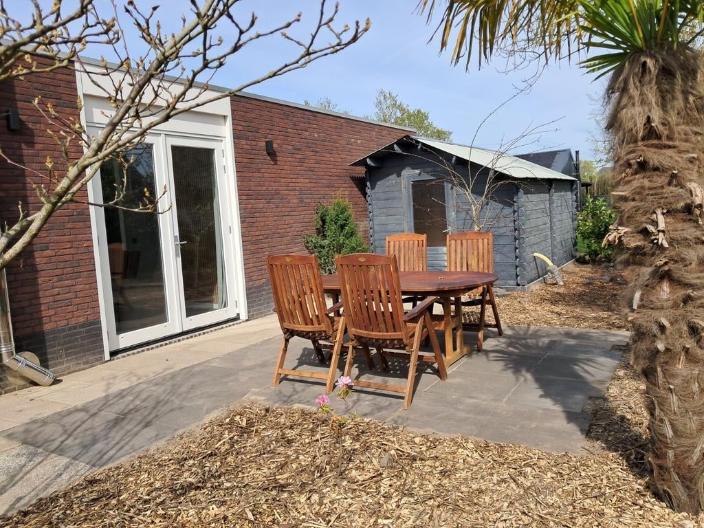 Vakantiehuisje (2 pers.) te huur  West-Brabant, Dorp, Noord-Brabant, Internet, In bos