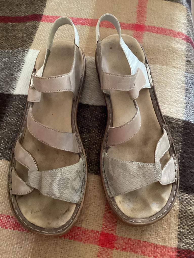 Rieker sandalen. Maat 41., Ophalen of Verzenden, Zo goed als nieuw, Sandalen of Muiltjes
