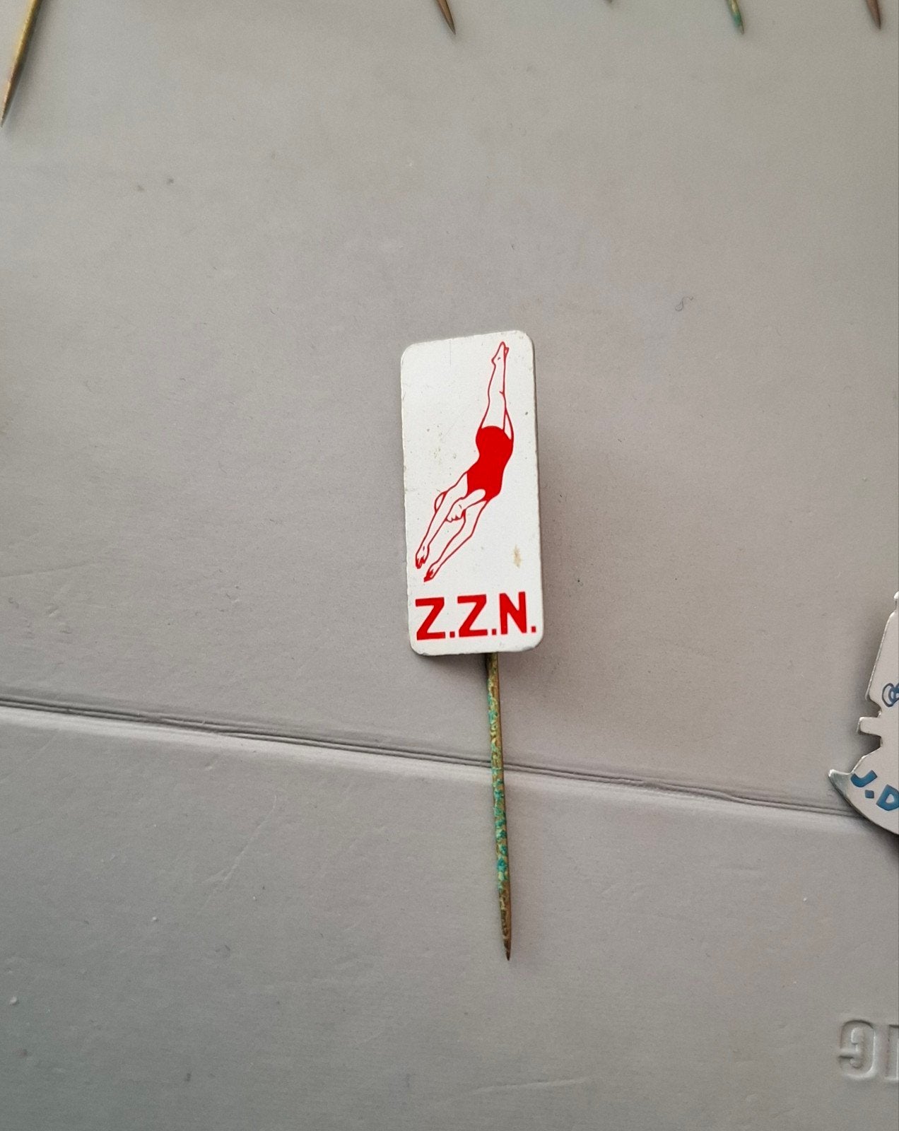 Speldje zwemclub/ vereniging Z.Z.N, Ophalen of Verzenden, Zo goed als nieuw, Sport, Speldje of Pin