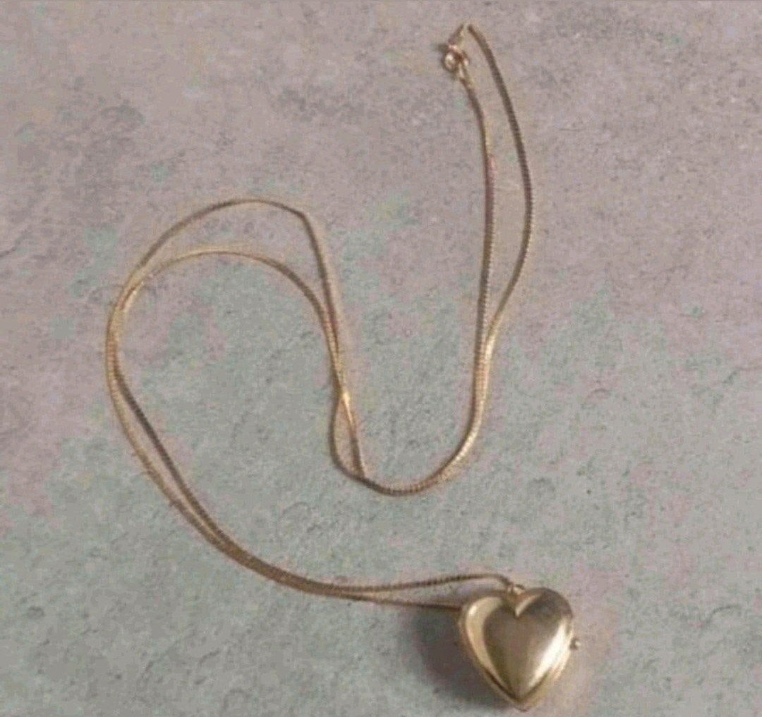 Hartvormig Quartz zakhorloge met ketting IZGS goud, Ophalen of Verzenden, Zo goed als nieuw, Zakhorloge, Overige merken