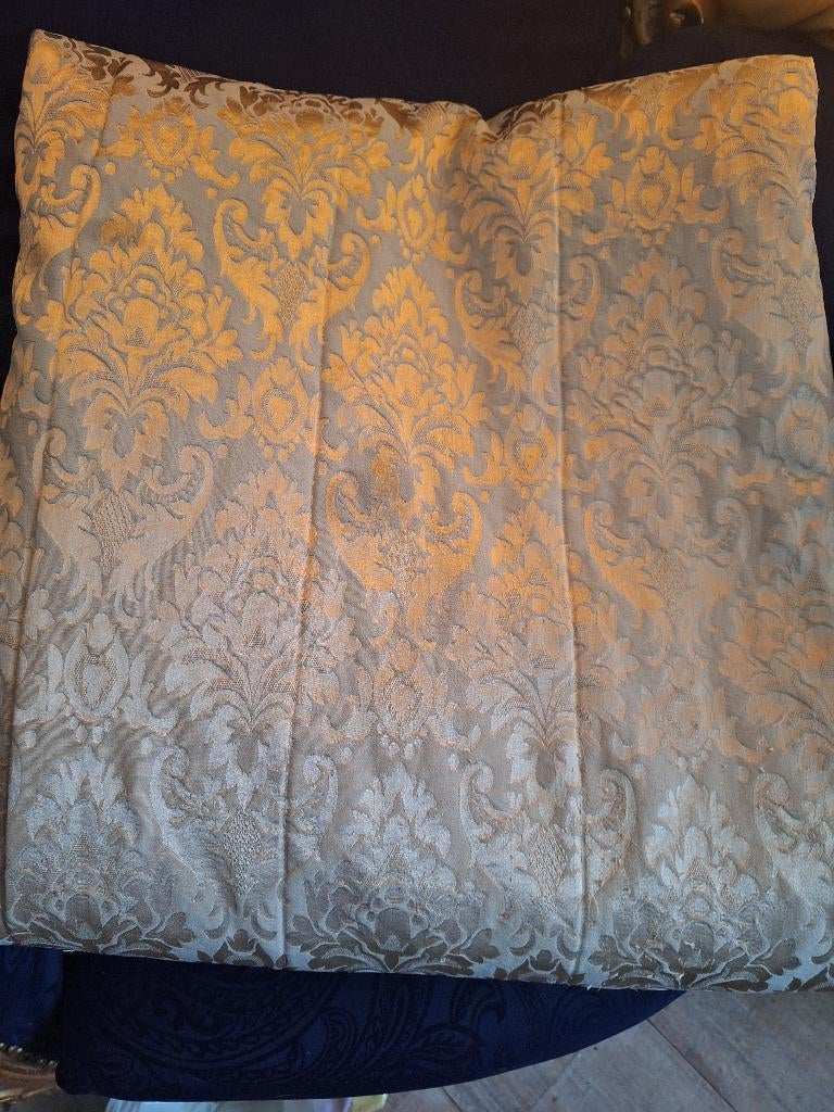 Pure Silk Spread, Ophalen, Gebruikt, Meerkleurig, Brocante