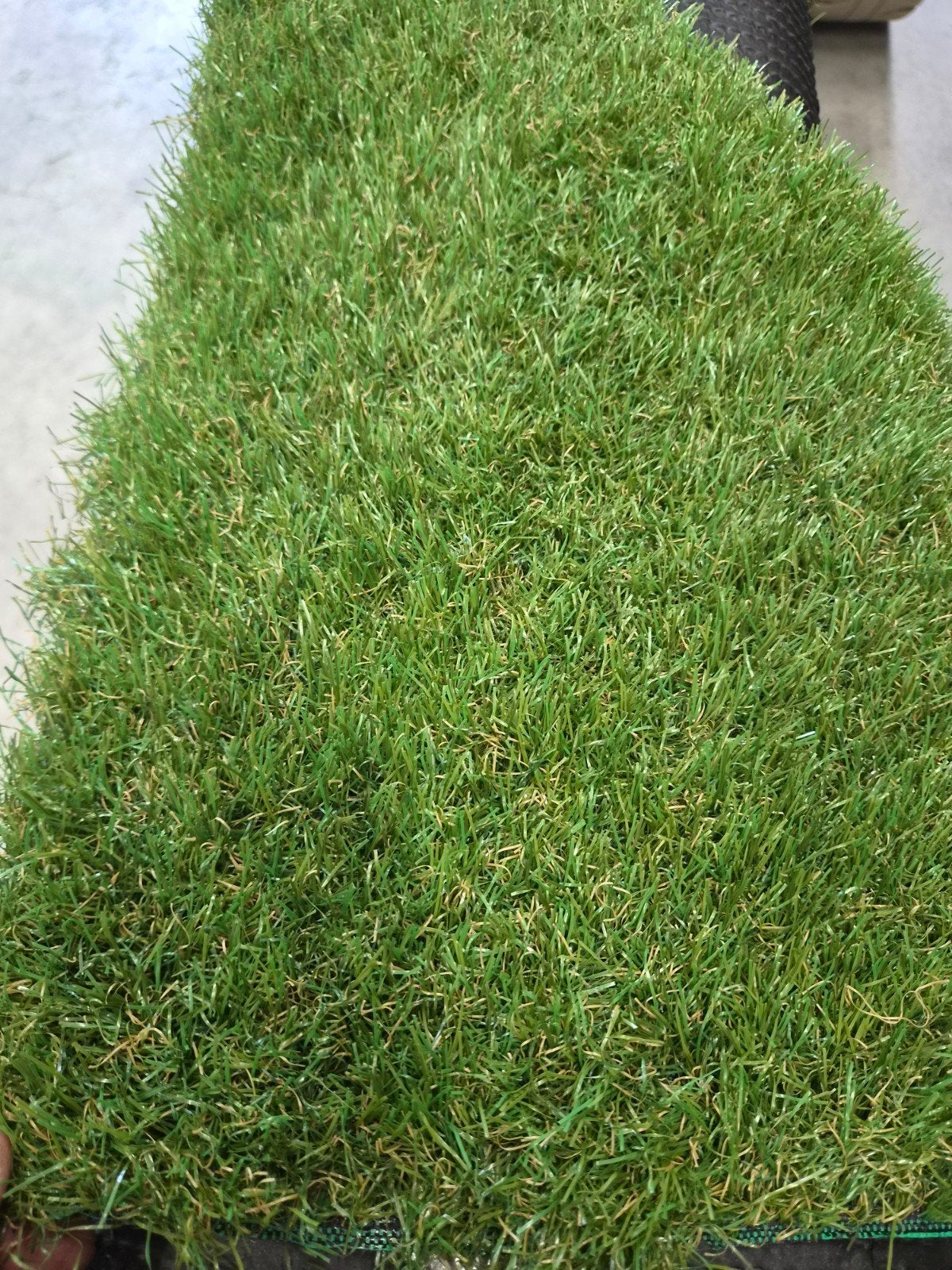 Nieuwe rol A-keus kunstgras 35mm poolhoogte 8.30x4.00(33m2), Ophalen of Verzenden, Nieuw, 20 m² of meer