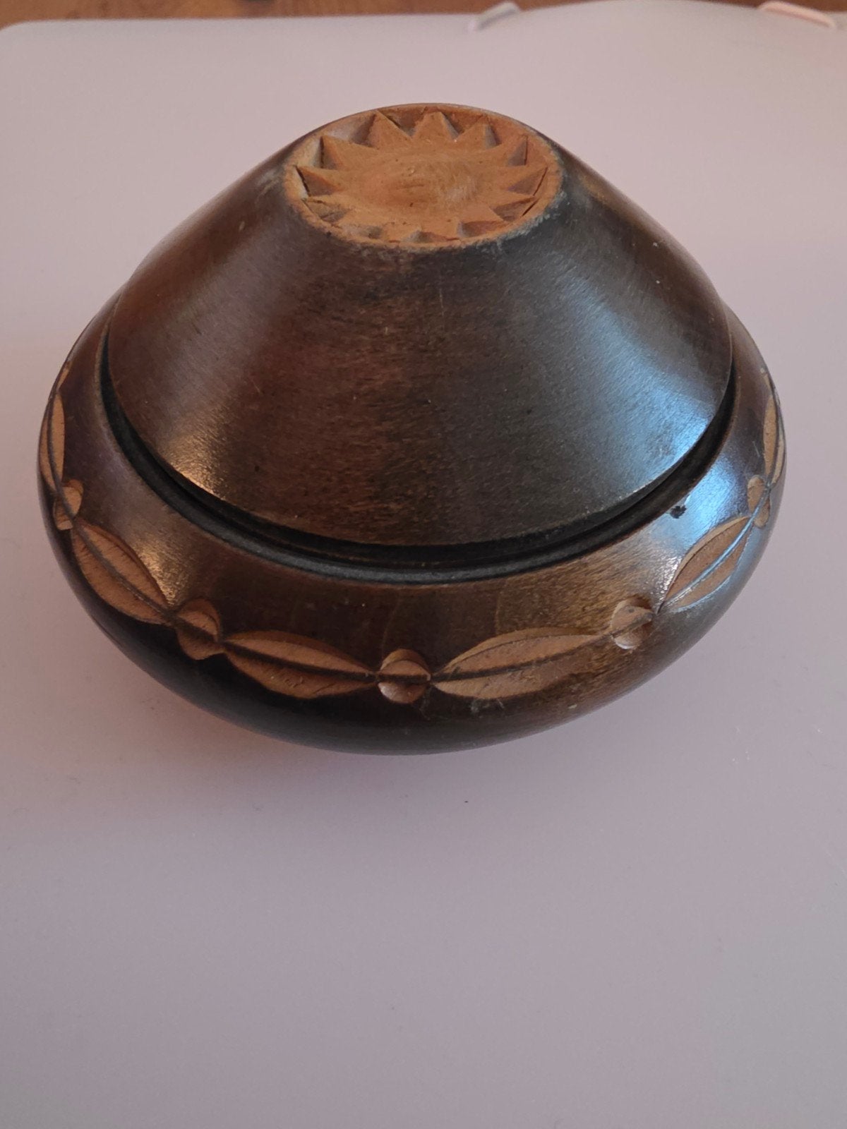 Decoratieve houten doos met deksel, handgesneden, Ophalen of Verzenden
