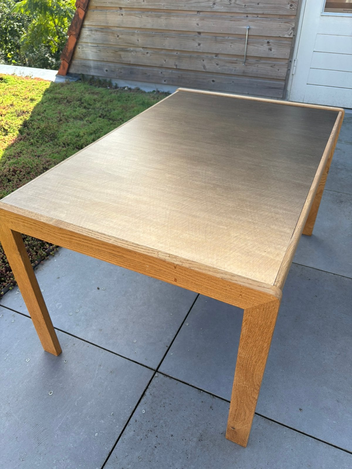 Eikenhouten bijzet-of salontafeltje, Ophalen, Zo goed als nieuw, Rond, 50 tot 100 cm