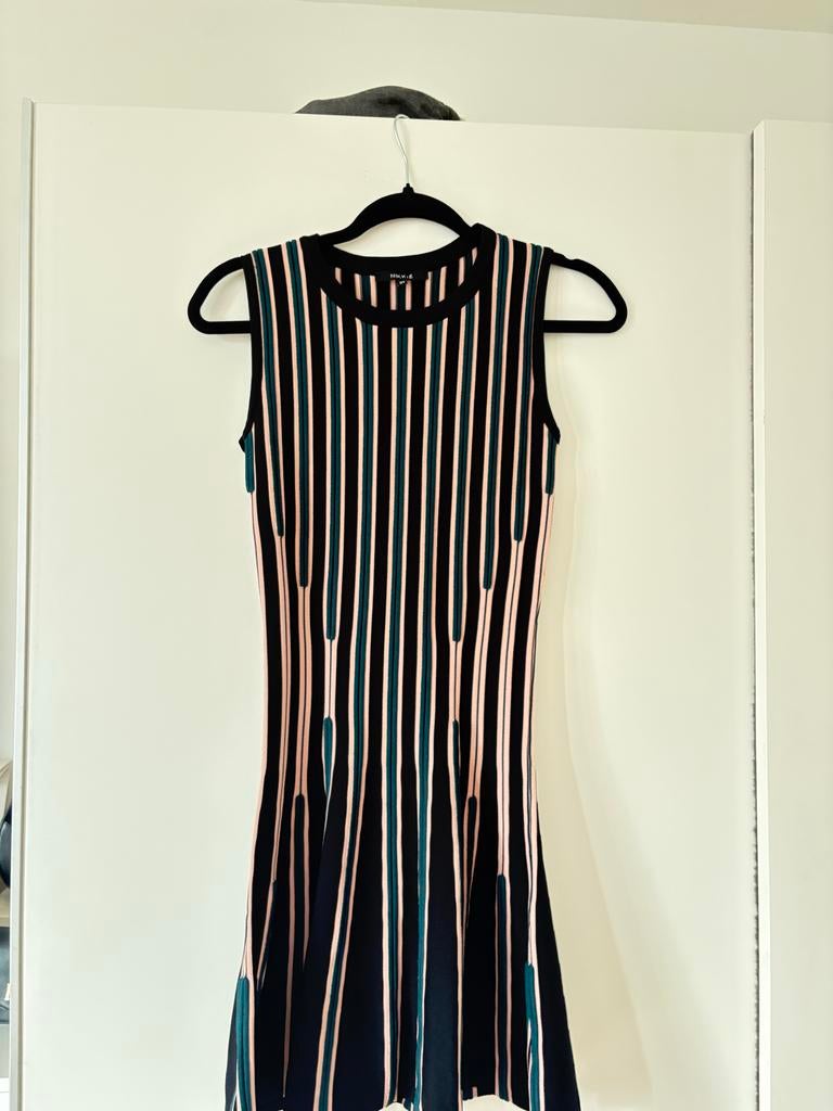 Nikkie gestreepte jurk maat 34 (XS), Zwart, Ophalen of Verzenden, Zo goed als nieuw, Maat 34 (XS) of kleiner