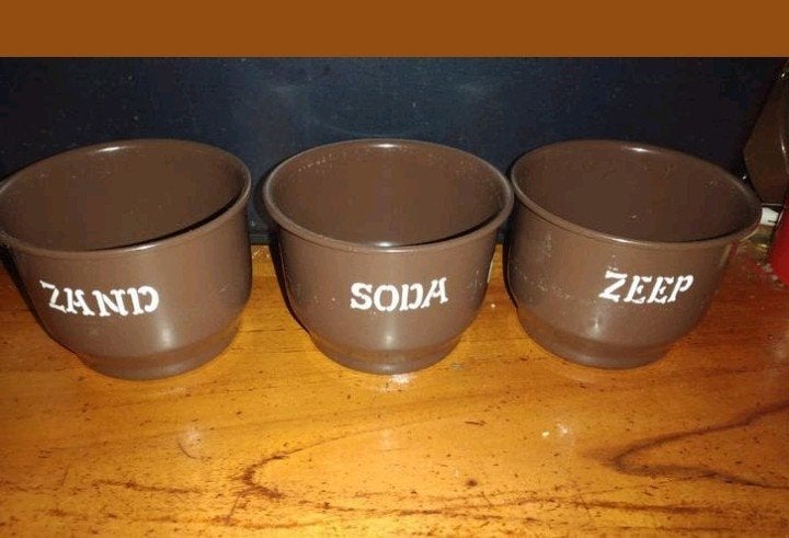 Vintage bruine potten: Zand, Soda, Zeep, Ophalen of Verzenden