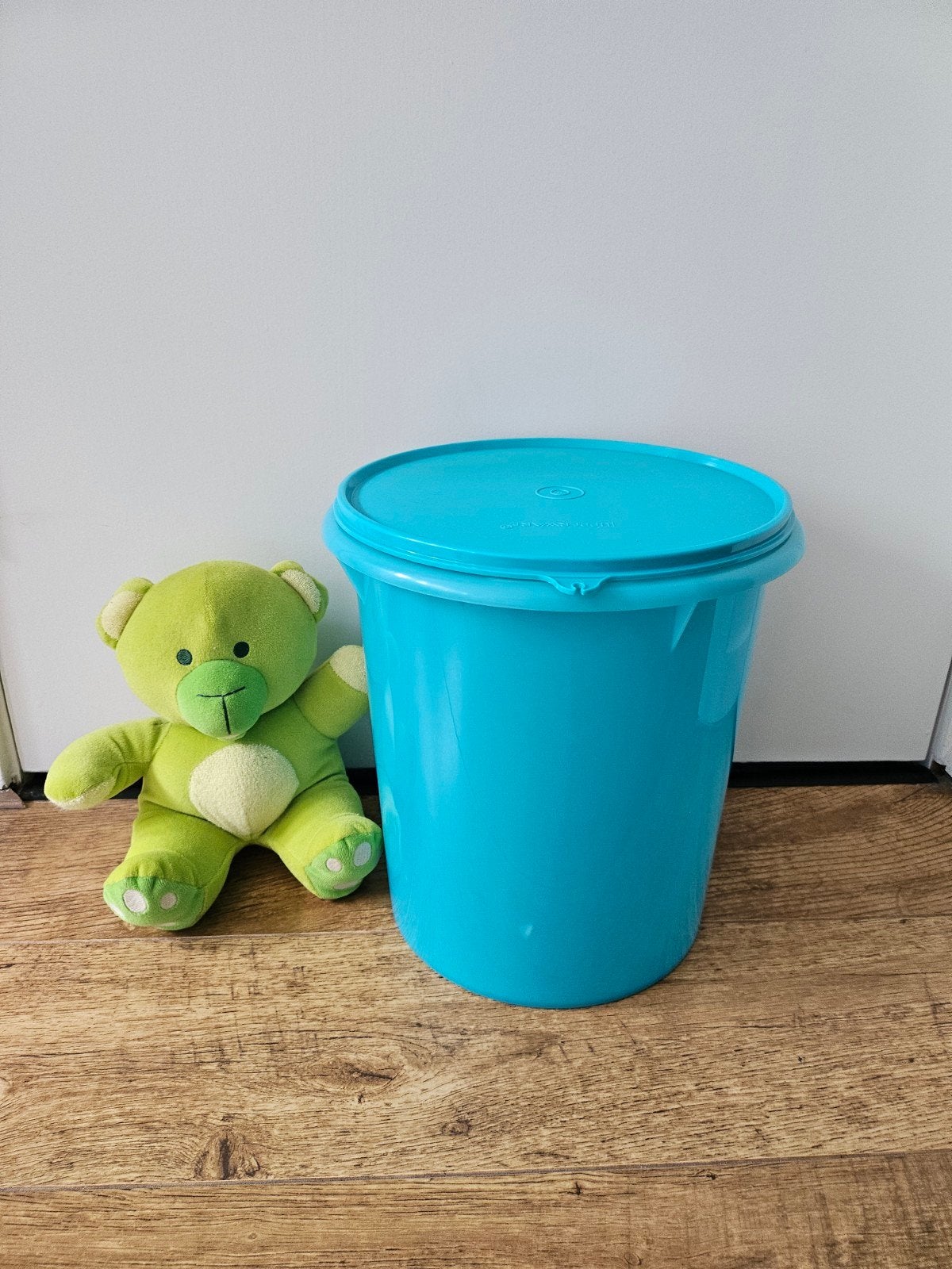 N) Tupperware nieuwe wasemmer turquoise - 8,5 liter, Huis en Inrichting, Keuken | Tupperware, Ophalen of Verzenden, Nieuw, Blauw