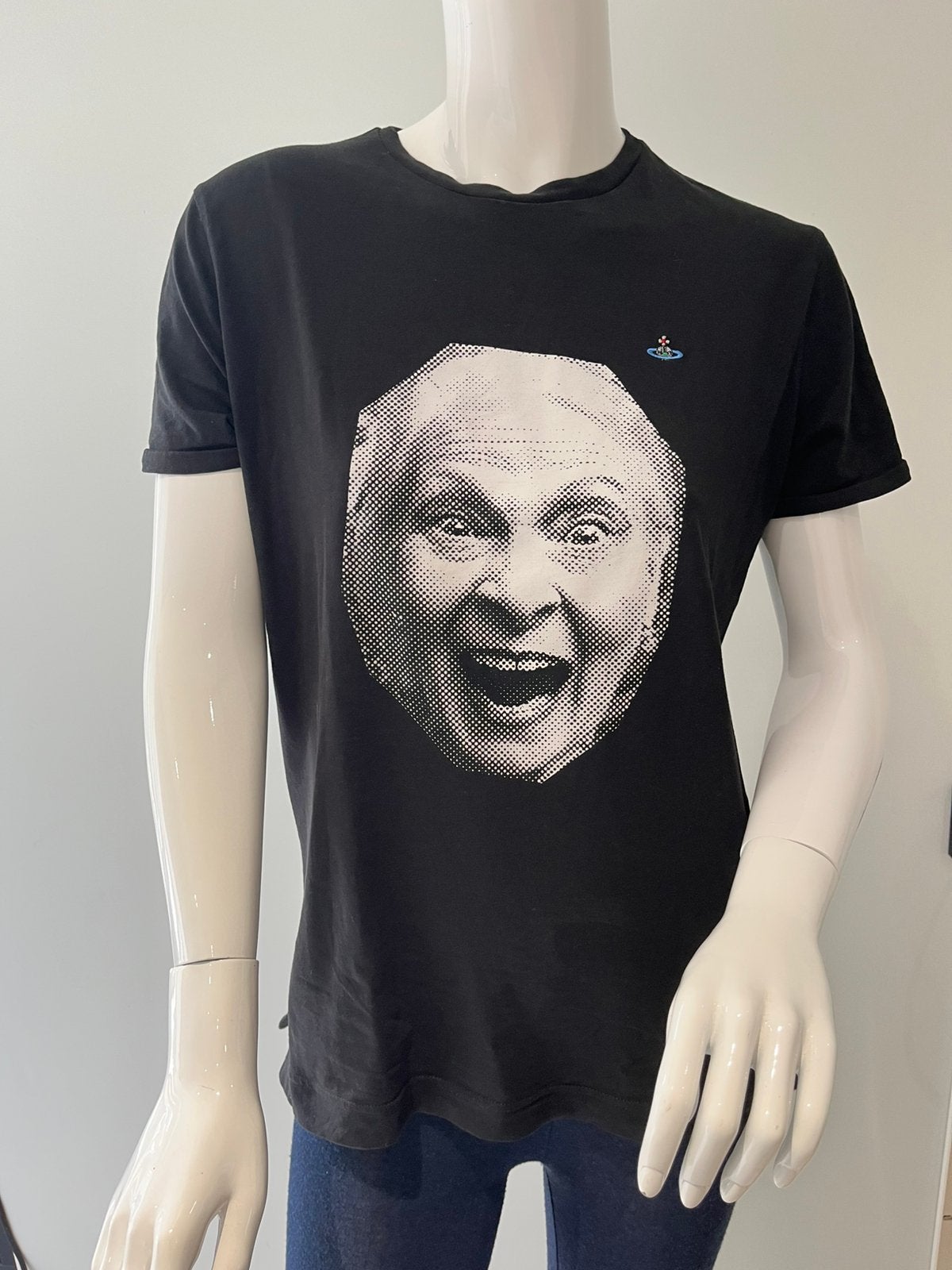Vivienne Westwood Graphic Portrait Face T-Shirt met Orb - M, Kleding | Dames, Ophalen of Verzenden, Zo goed als nieuw, Zwart, Korte mouw