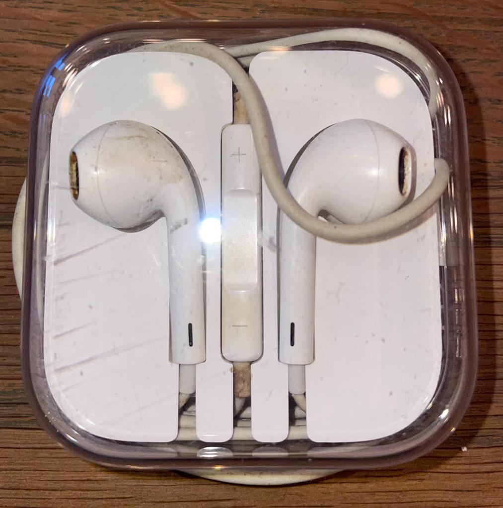 Headphone oordopjes earplugs EarPods Apple Jack 3,5mm, Telecommunicatie, Mobiele telefoons | Oordopjes, Ophalen of Verzenden, Zo goed als nieuw
