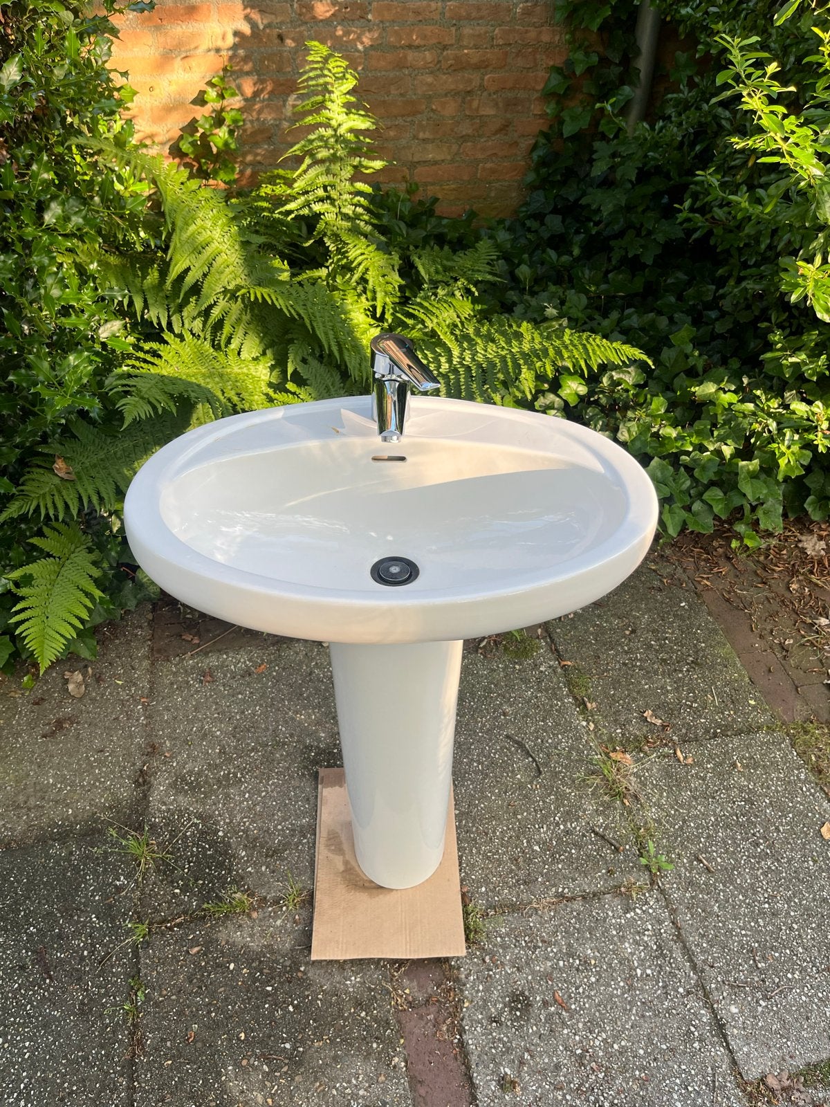 Wastafel met voetstuk en Grohe kraan, Doe-het-zelf en Verbouw, Ophalen, Gebruikt, Chroom, Wastafel