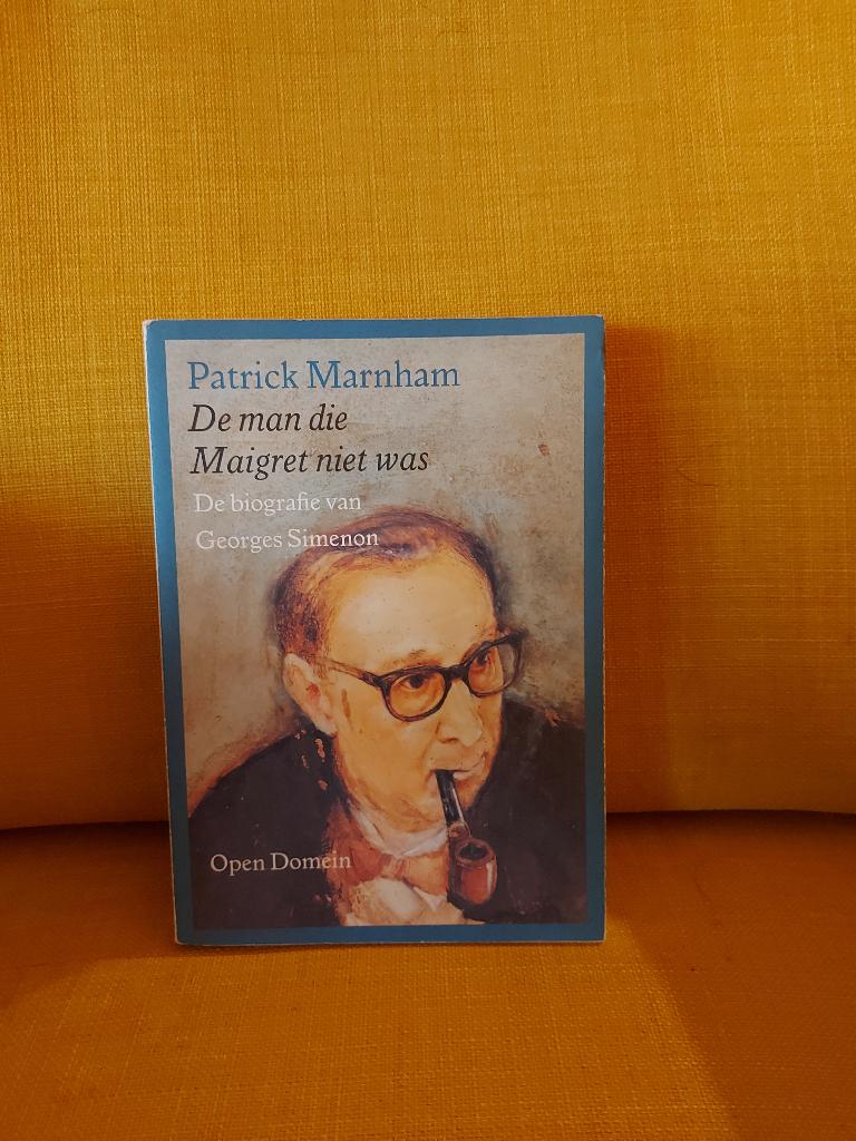 De man die Maigret niet was - Patrick Marnham. Simenon., Boeken, Biografieën, Gelezen, Overige, Ophalen of Verzenden