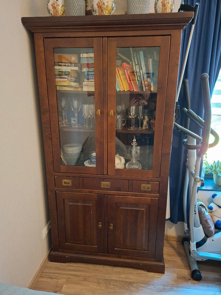 Kast rozenhout, Ophalen