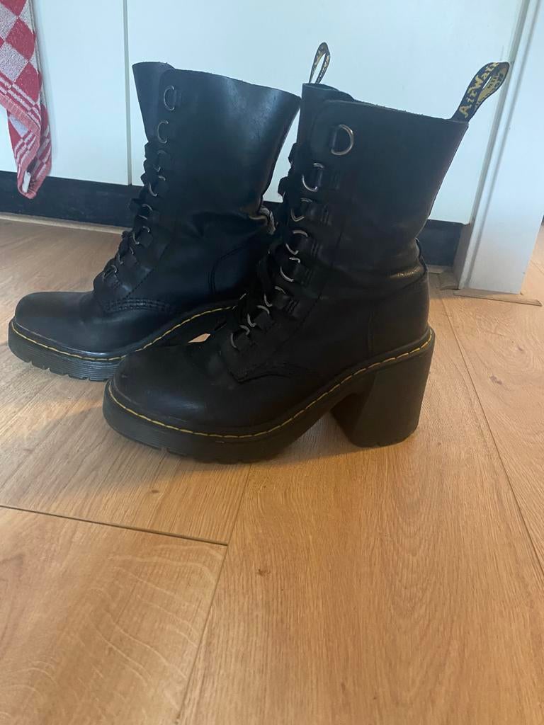 Dr.martens hakken, Kleding | Dames, Schoenen, Ophalen, Zo goed als nieuw, Zwart