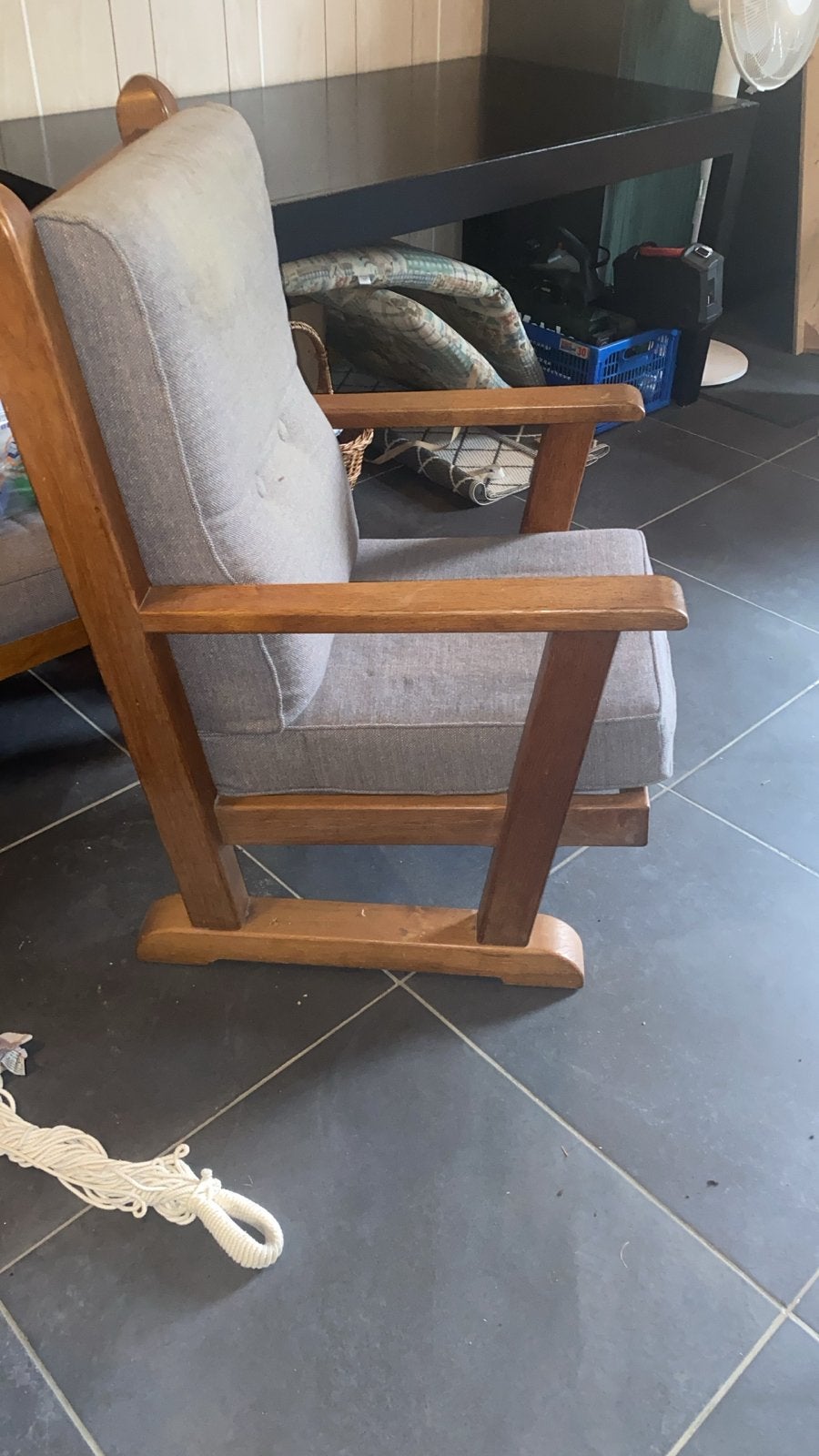 Gratis op te halen! 3 stevige eiken houten stoelen., Huis en Inrichting, Stoelen, Ophalen, Gebruikt, Drie, Grijs