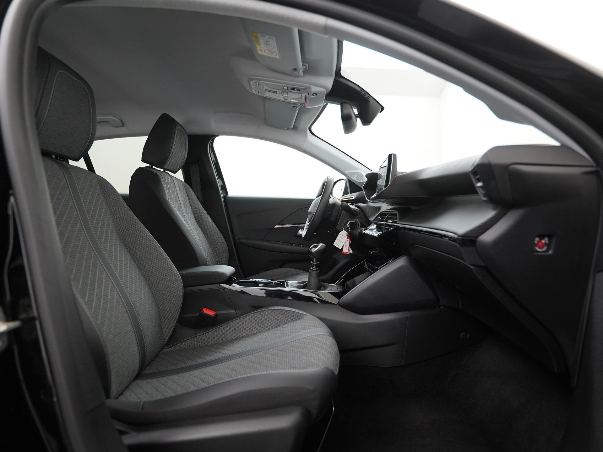 Peugeot 208 1.2 PureTech 100pk Allure | Apple Carplay | Park, Auto's, Voorwielaandrijving, 101 pk, Gebruikt, Euro 6