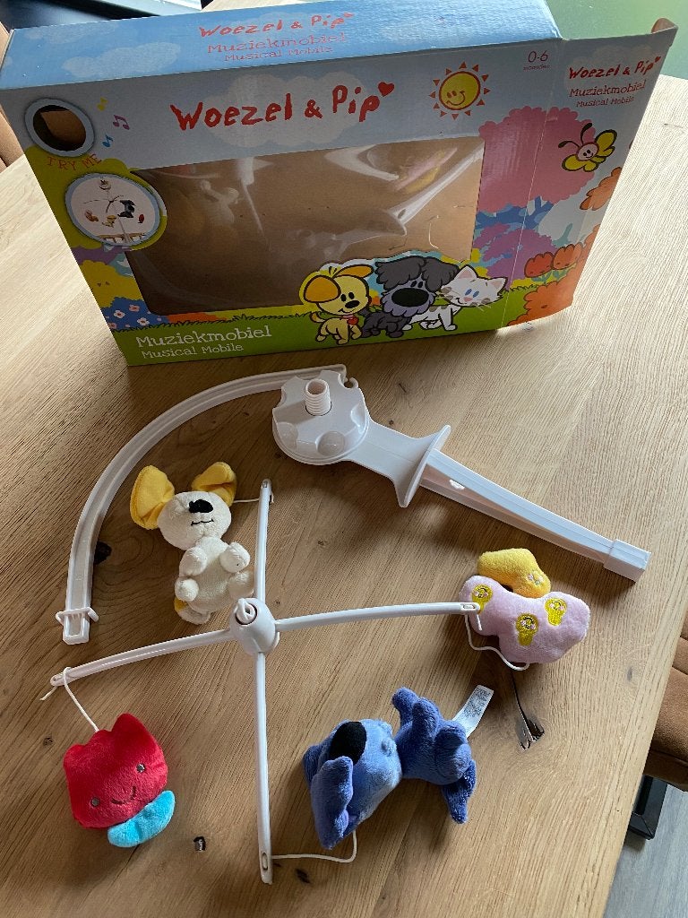 Boxmobiel woezel en pip, Kinderen en Baby's, Speelgoed | Babyspeelgoed, Ophalen, Zo goed als nieuw, Mobiel, Met geluid