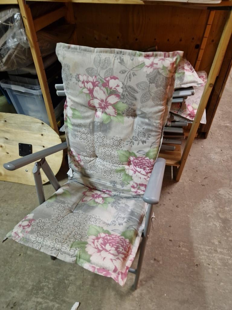 6 klapstoelen met kussens en tafel met glasplaat, Ophalen, Gebruikt, Aluminium, Verstelbaar