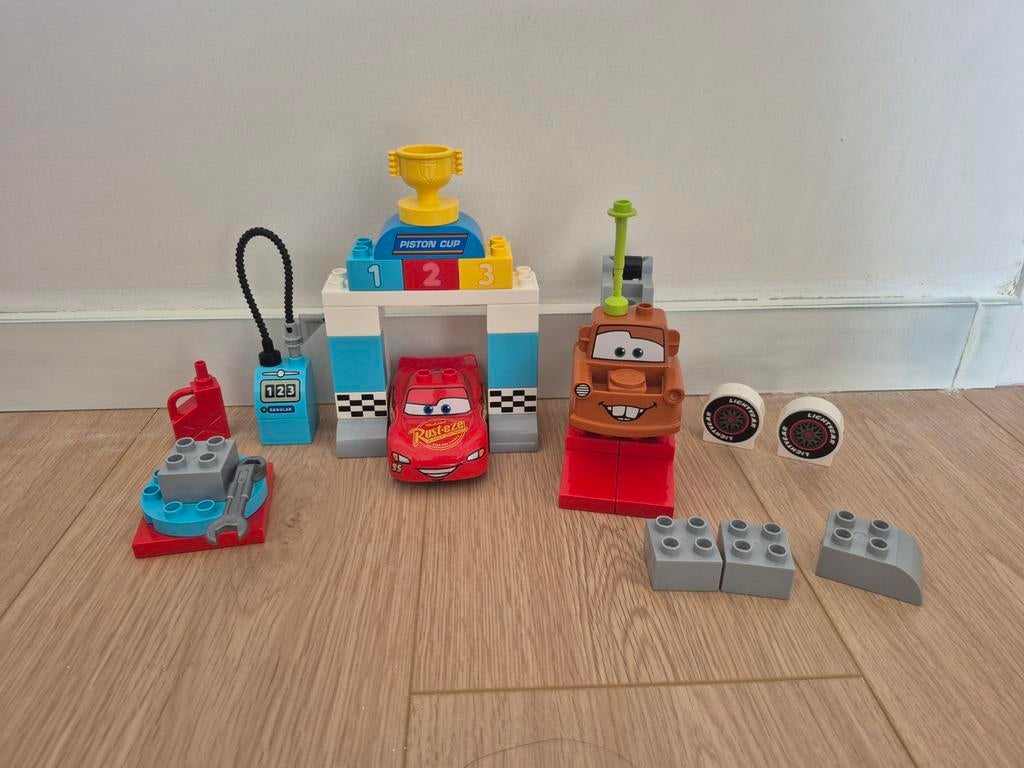 LEGO Duplo 10924 Cars Bliksem McQueen Race - Compleet, Ophalen of Verzenden, Gebruikt, Overige typen