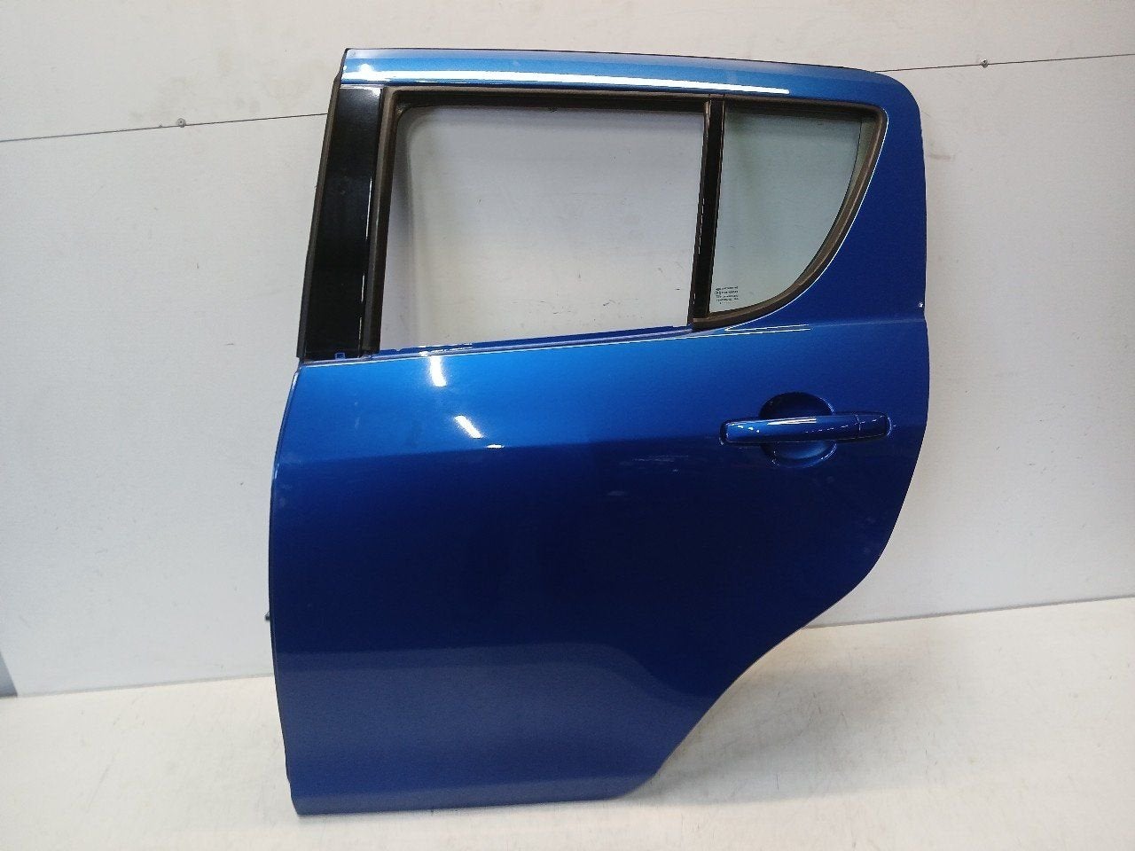 Portier links achter Suzuki Swift, Onderdelen@venauto.nl, Van der Ven Autorecycling B.V., Gebruikt, Ettenseweg 76, 4706 PB Roosendaal, The Netherlands