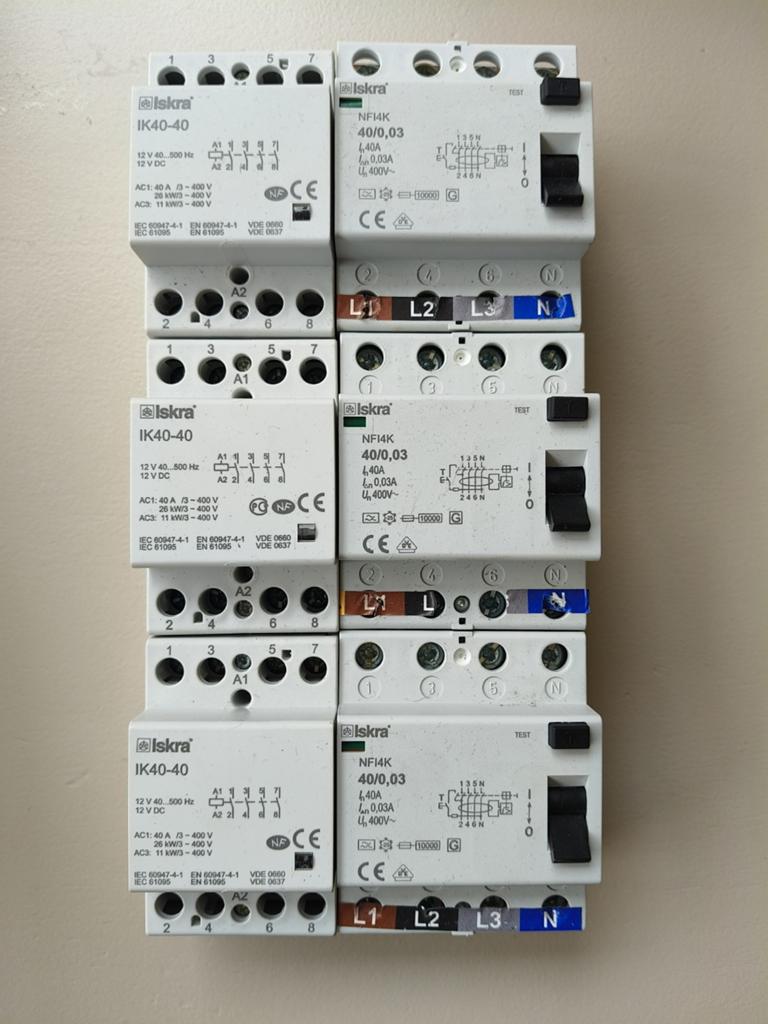 3x Iskra 40A 3 fase magneetschakelaar en aardlekschakelaar, Ophalen of Verzenden, Gebruikt