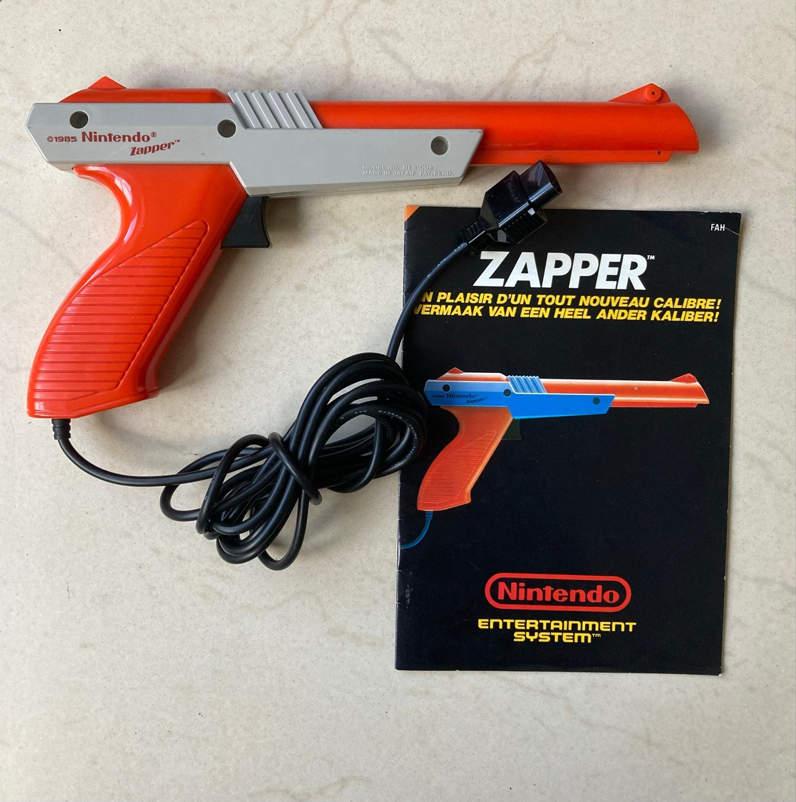 Nintendo Zapper (NES) - Nog helemaal in perfecte staat, Ophalen, Zo goed als nieuw, Zonder controller, Met zapper/pistool