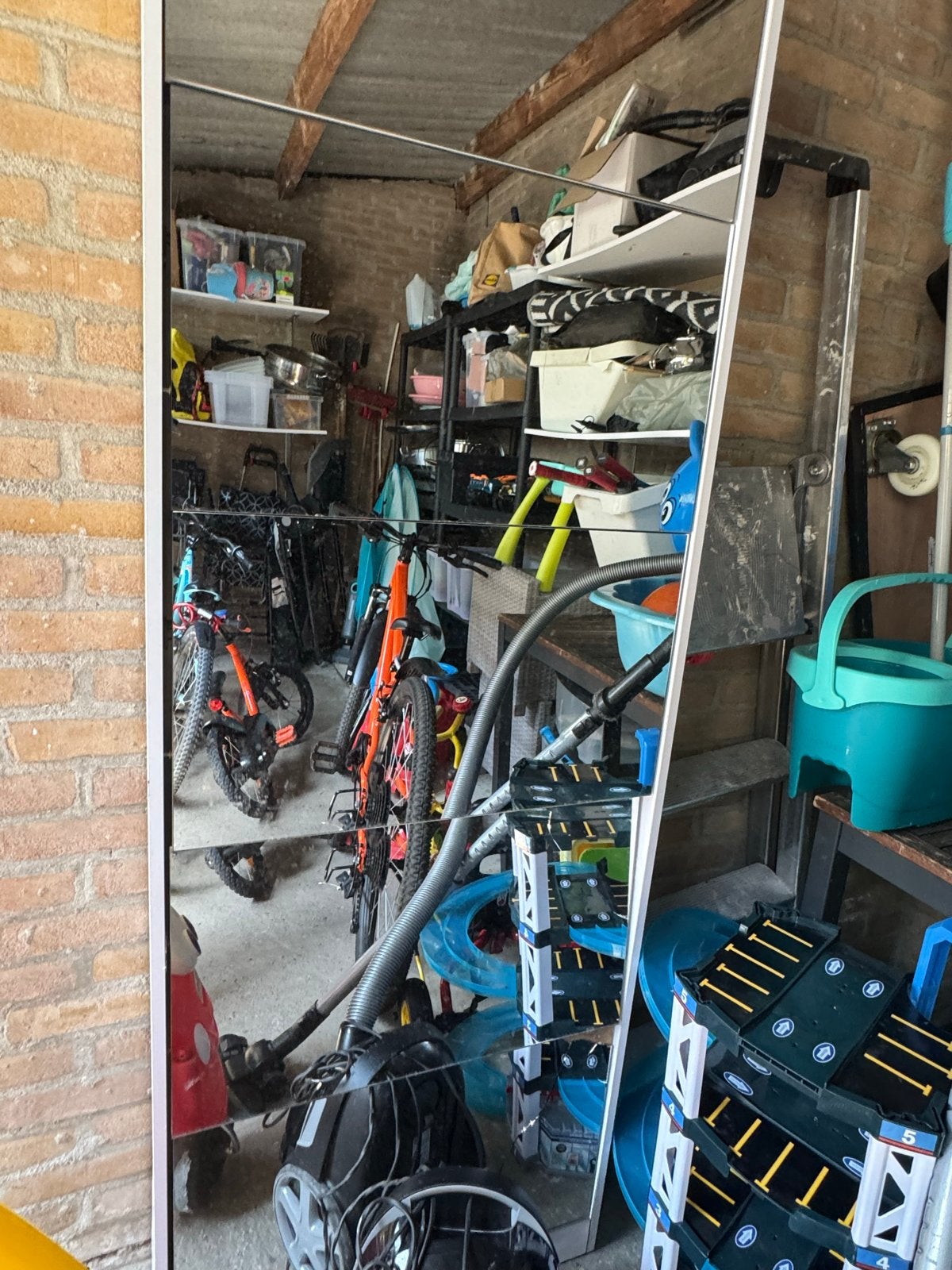 Gratis afhalen schoenen spiegelkast, Ophalen