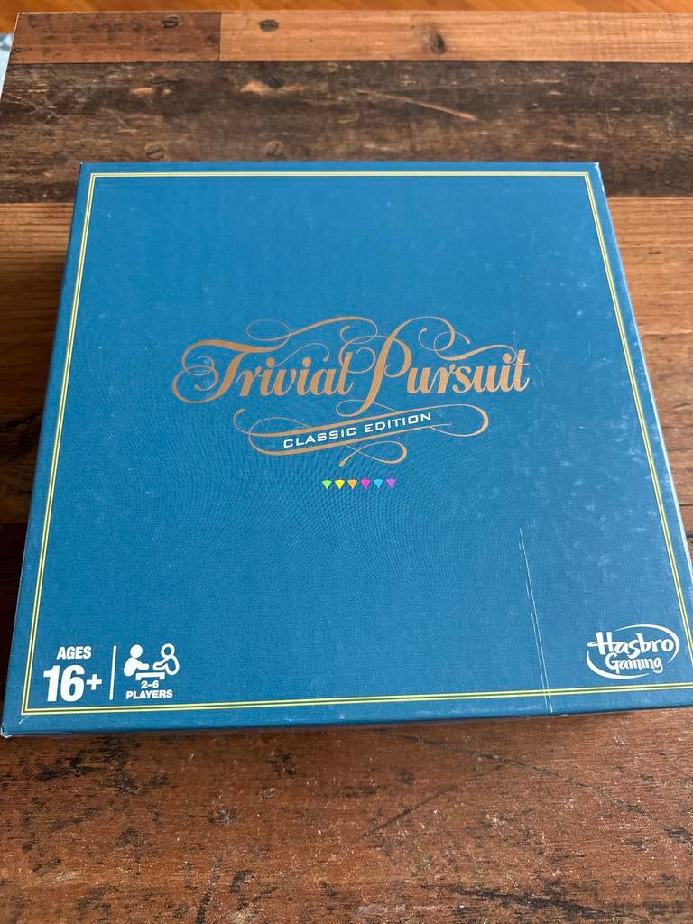 Trivial Pursuit Classic Edition - Bordspel, Drie of vier spelers, Ophalen of Verzenden, Nieuw