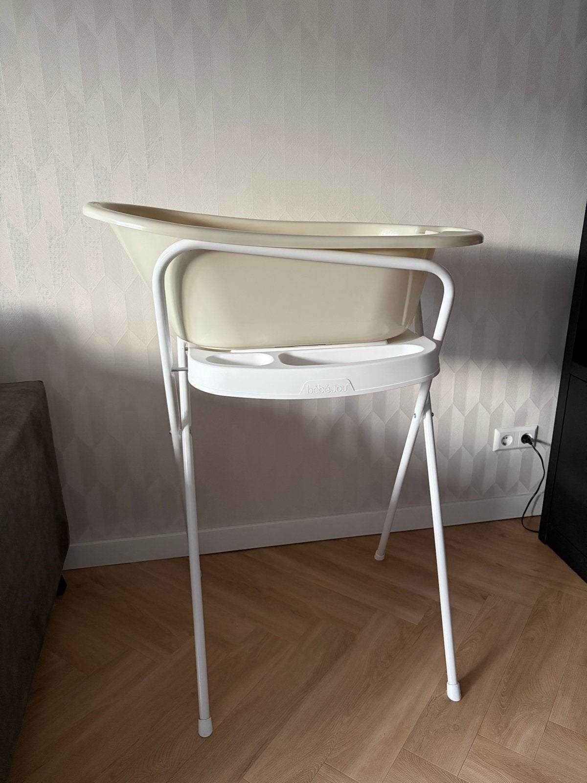 Bébé-jou click systeem standaard met los baby bad, Kinderen en Baby's, Badjes en Verzorging, Ophalen, Zo goed als nieuw, Badje