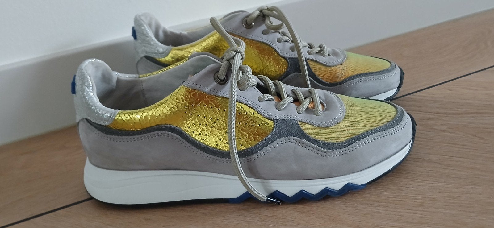 Floris van Bommel dames sneakers maat 40 - Zo goed als nieuw, Floris van Bommel, Ophalen of Verzenden, Grijs, Sneakers of Gympen